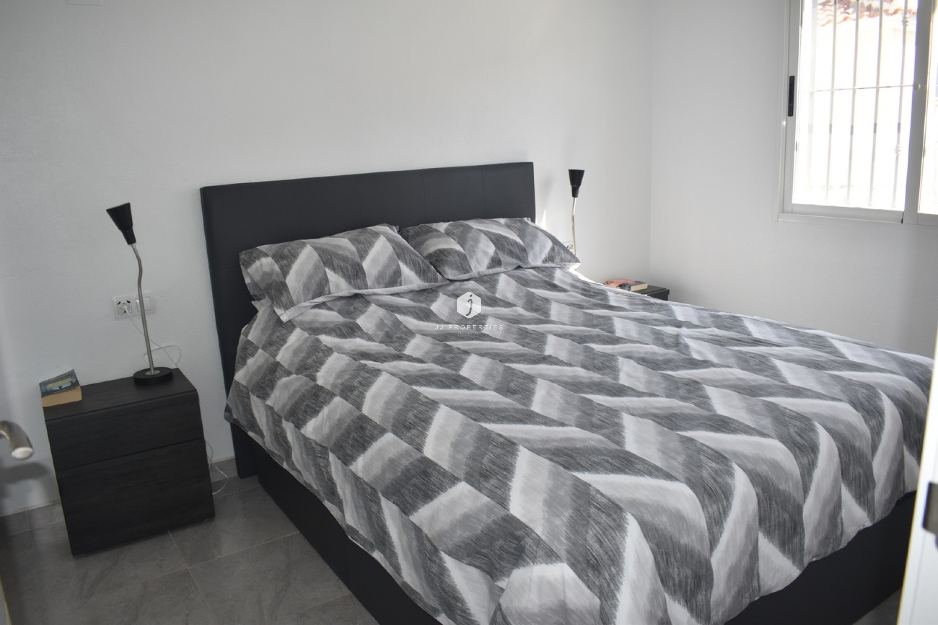 Aus zweiter Hand - Bungalow -
Algorfa - Inland