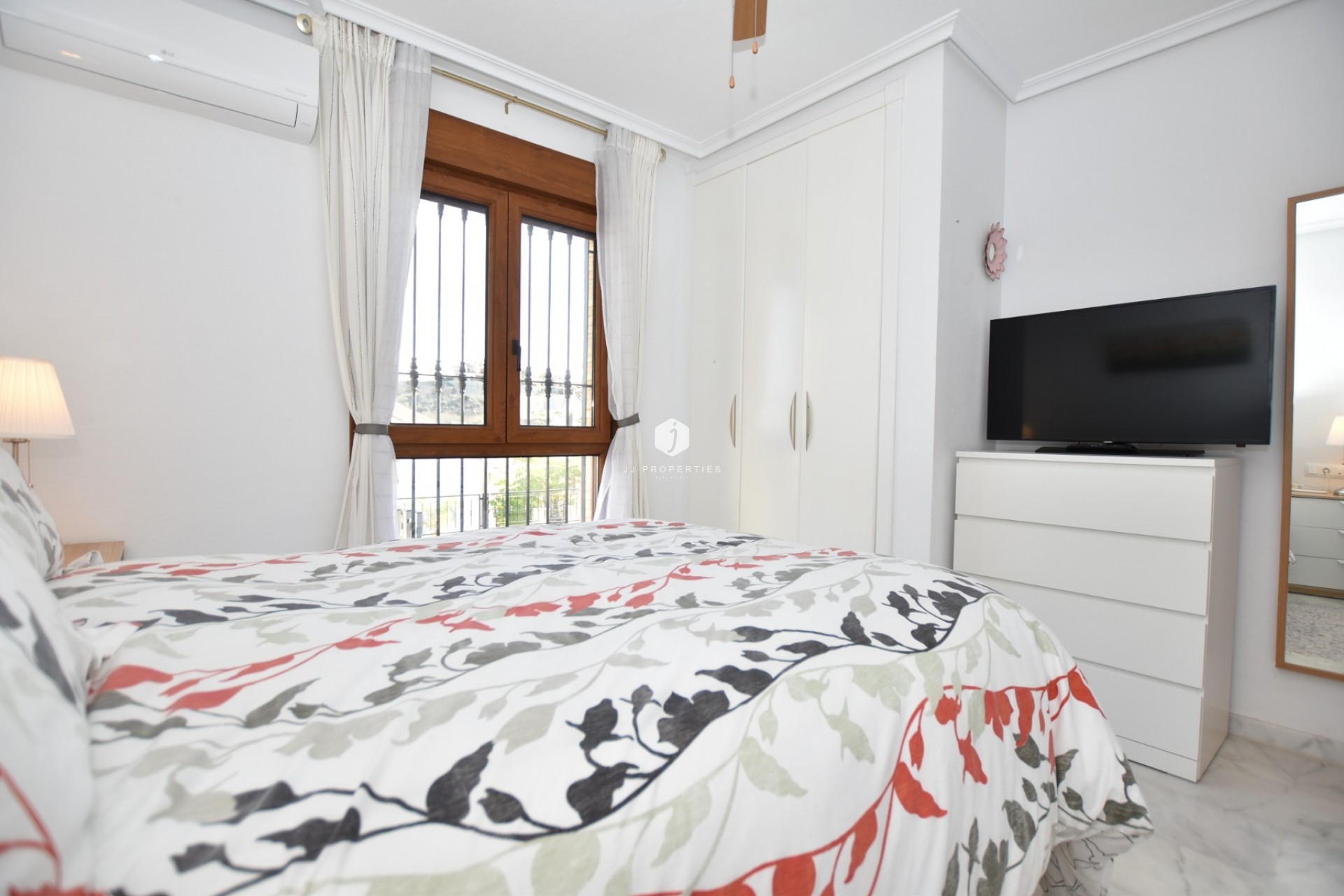 Aus zweiter Hand - Bungalow -
Algorfa - Inland