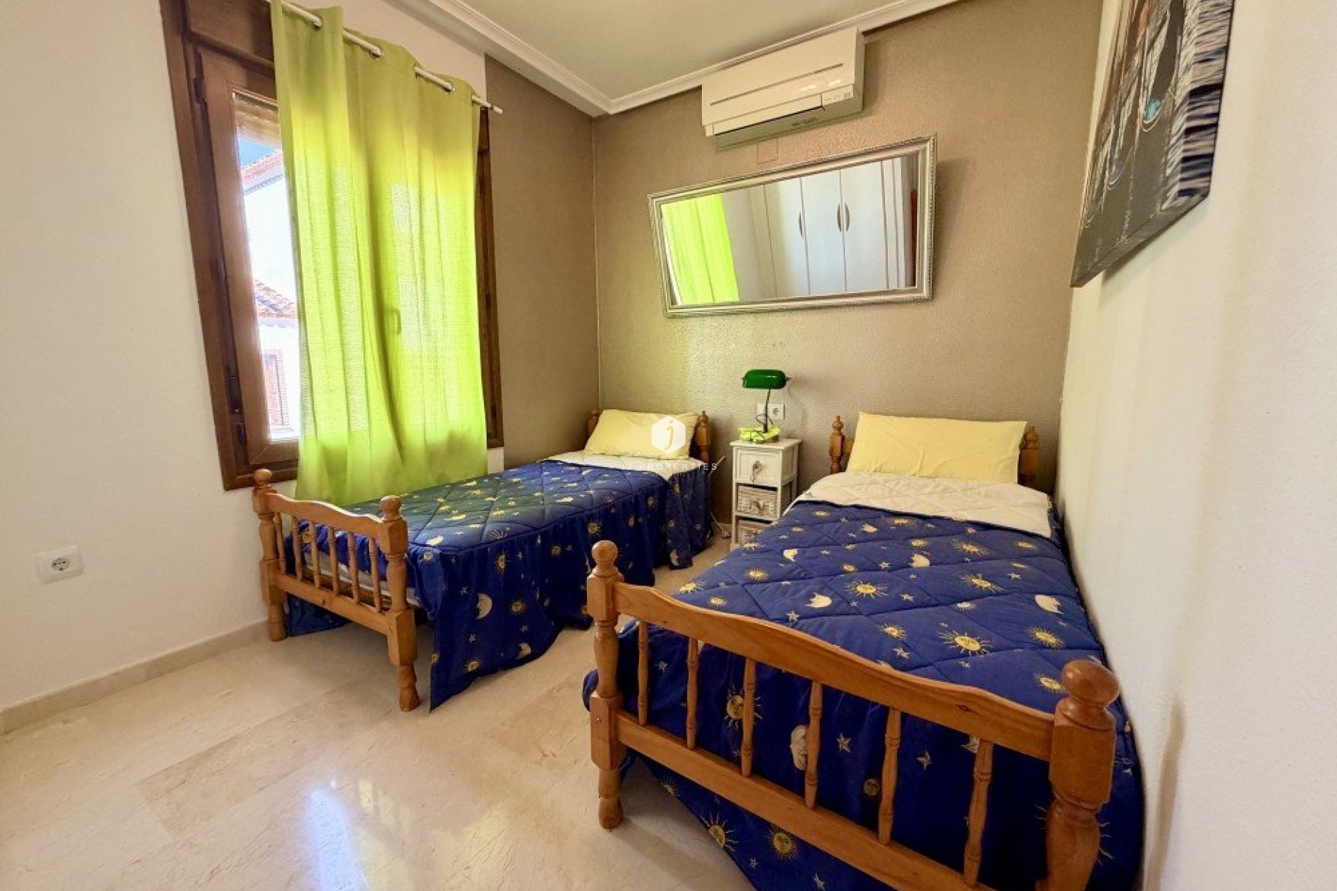 Aus zweiter Hand - Bungalow -
Algorfa - Inland