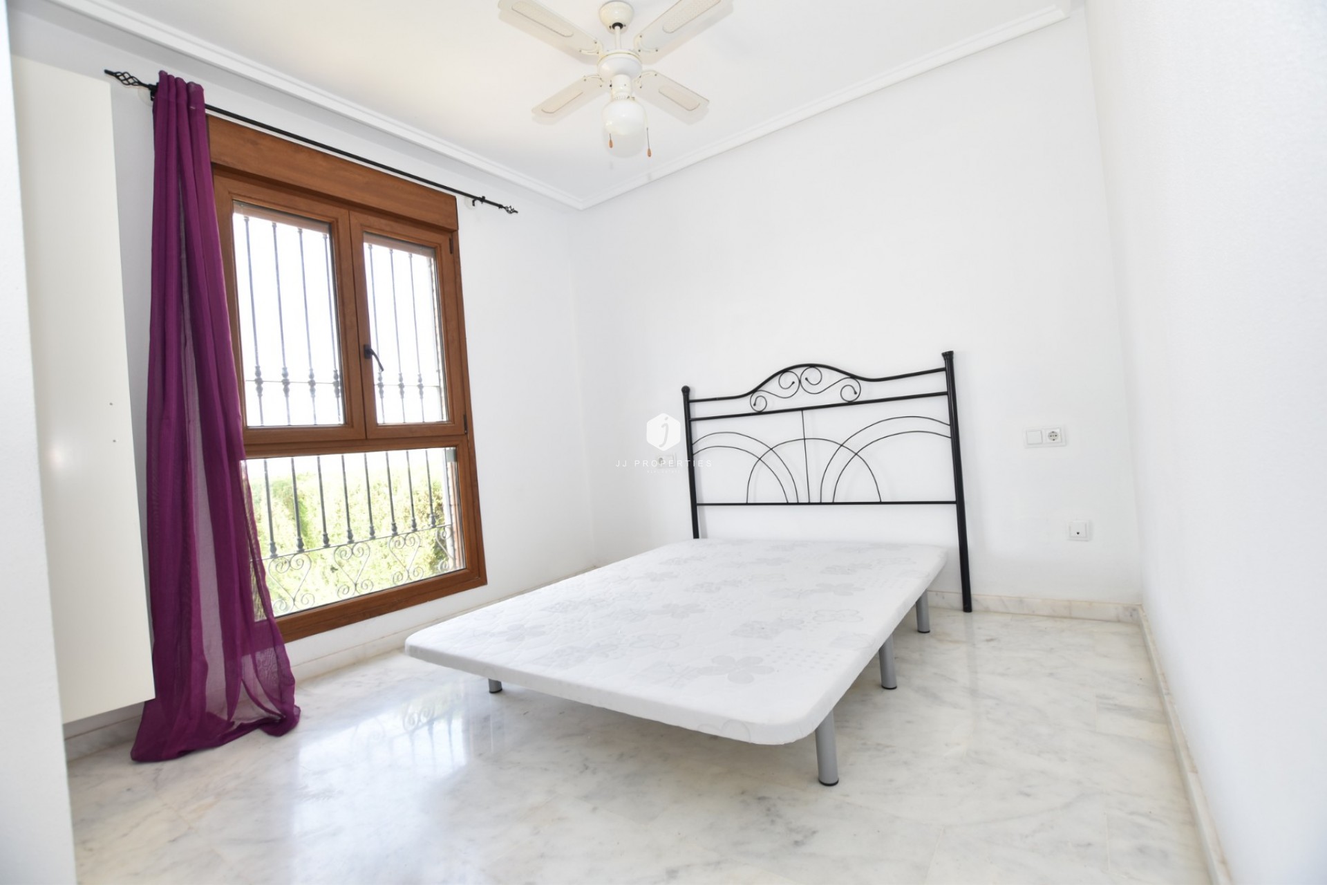 Aus zweiter Hand - Bungalow -
Algorfa - Inland