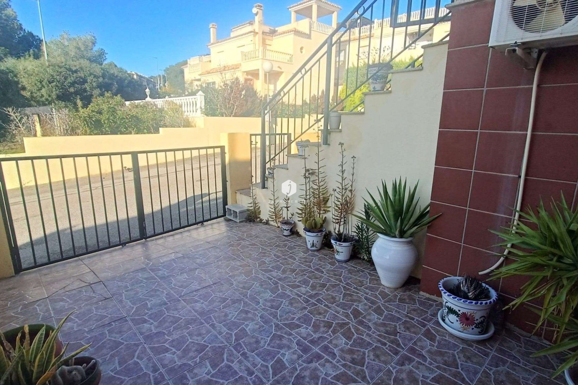 Aus zweiter Hand - Bungalow -
Algorfa - Inland