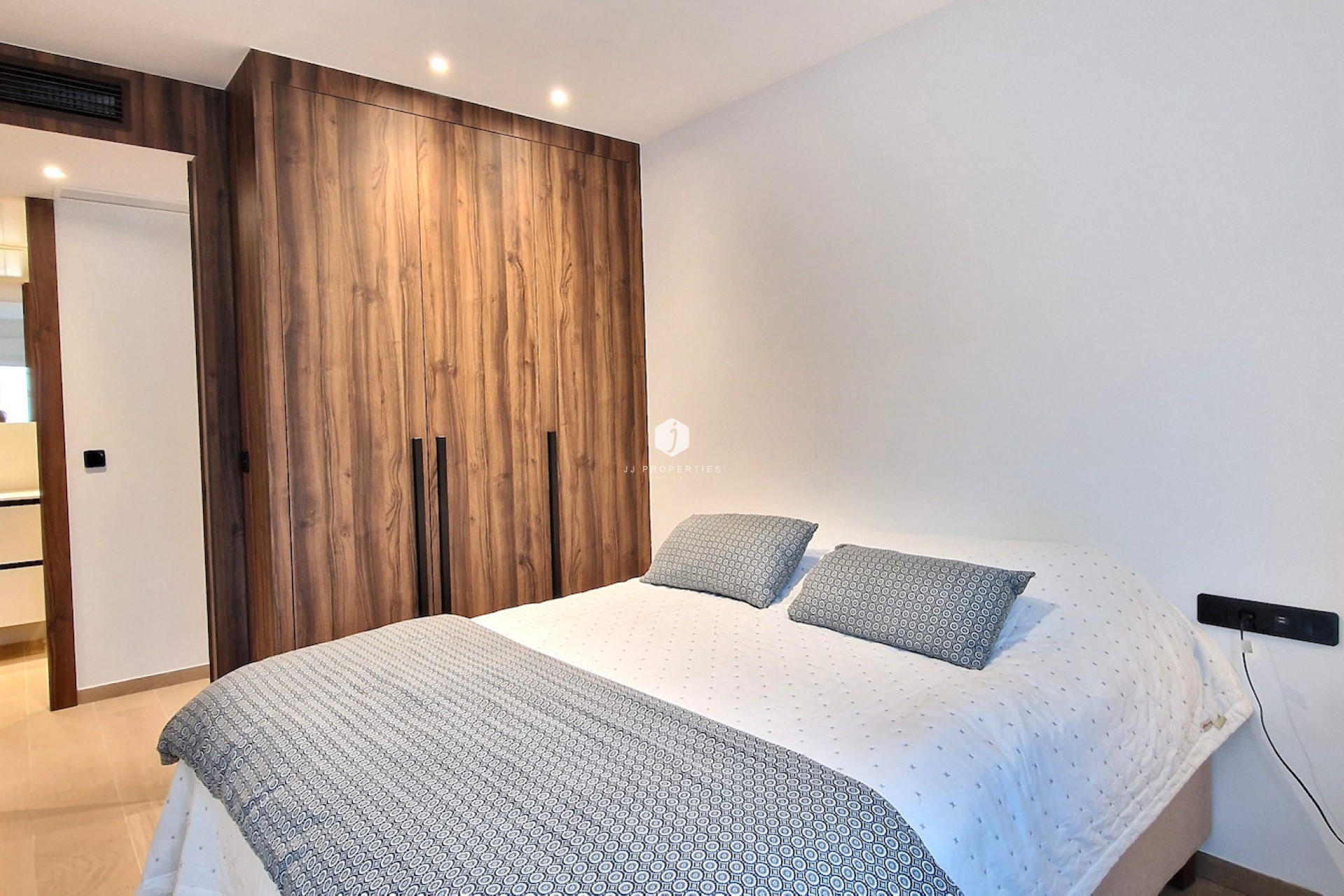 Aus zweiter Hand - Bungalow -
Algorfa - Inland