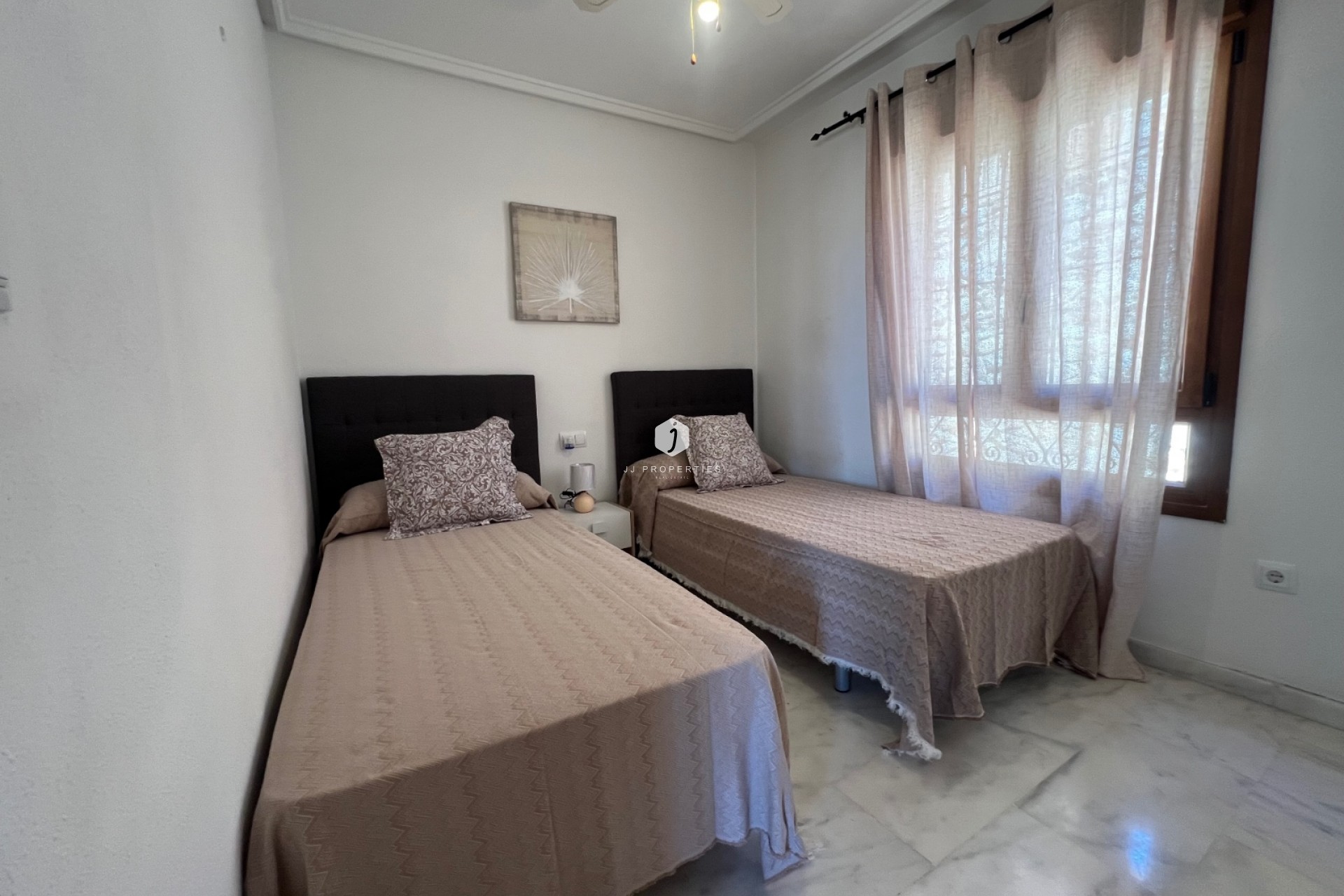 Aus zweiter Hand - Bungalow -
Algorfa - Inland