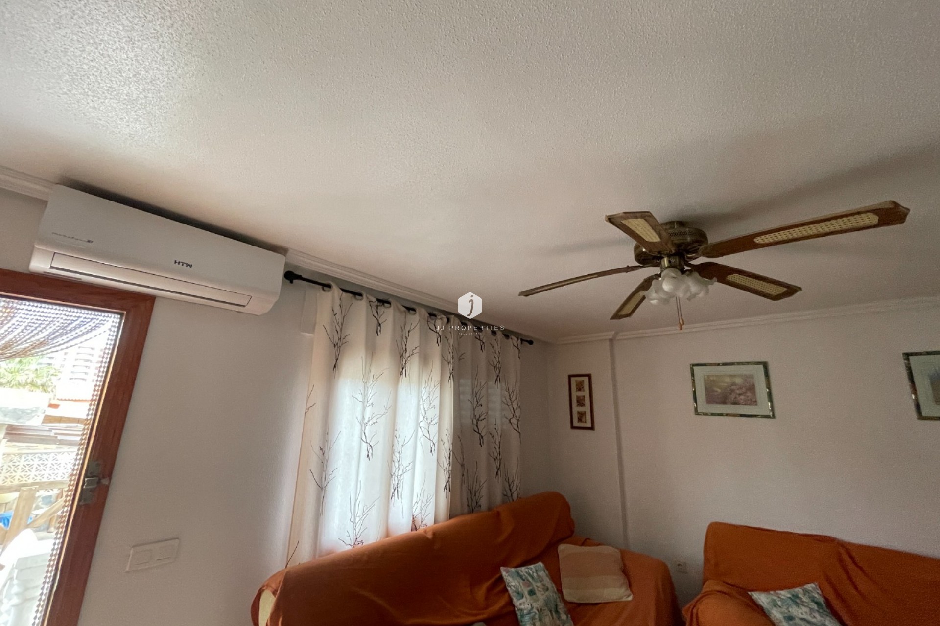 Aus zweiter Hand - Bungalow -
La Mata - Costa Blanca