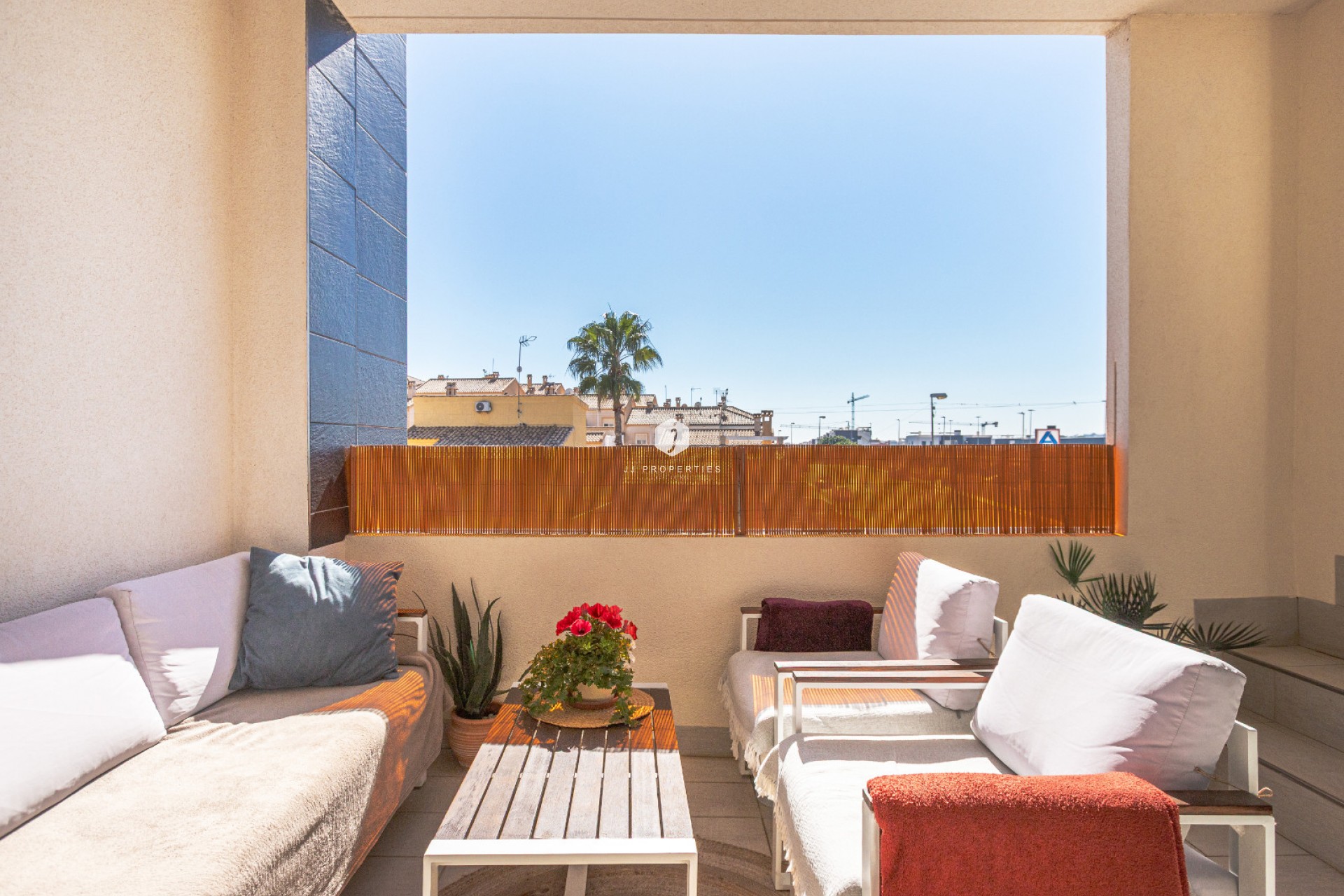 Aus zweiter Hand - Bungalow -
Los Altos - Costa Blanca