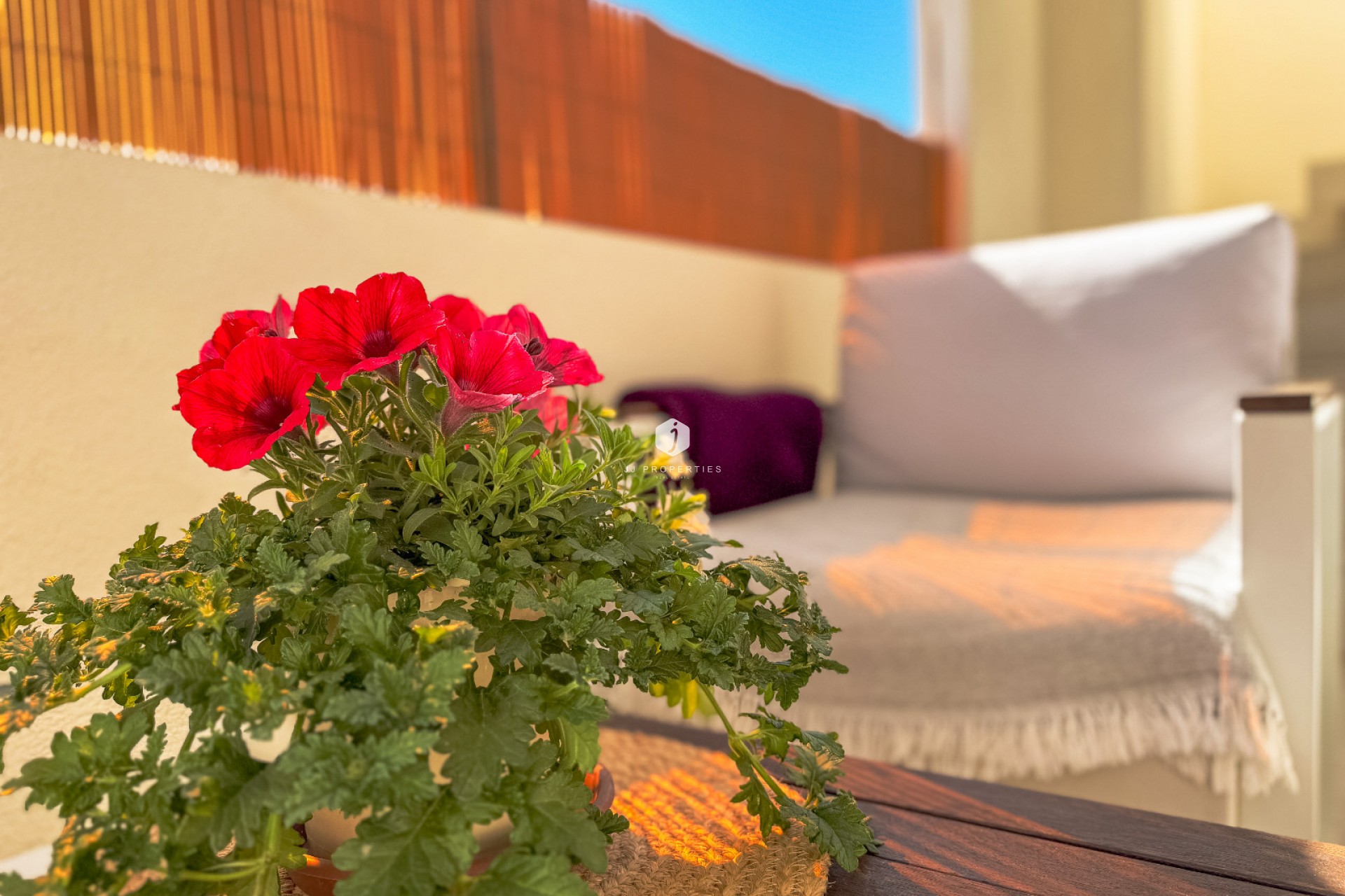 Aus zweiter Hand - Bungalow -
Los Altos - Costa Blanca