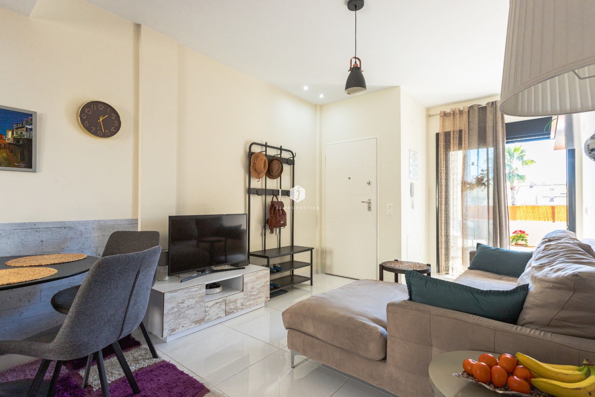 Aus zweiter Hand - Bungalow -
Los Altos - Costa Blanca