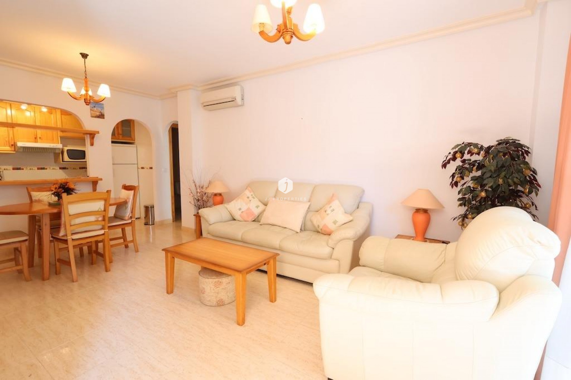 Aus zweiter Hand - Bungalow -
Orihuela Costa - Costa Blanca
