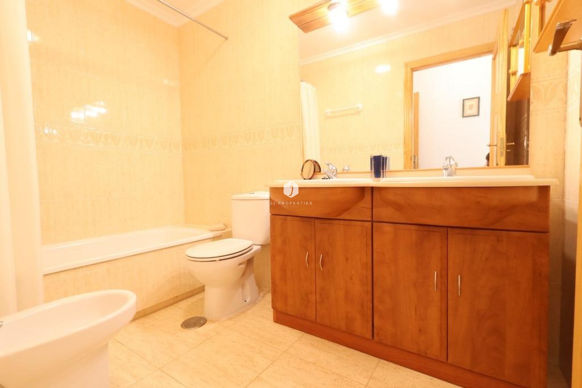 Aus zweiter Hand - Bungalow -
Orihuela Costa - Costa Blanca