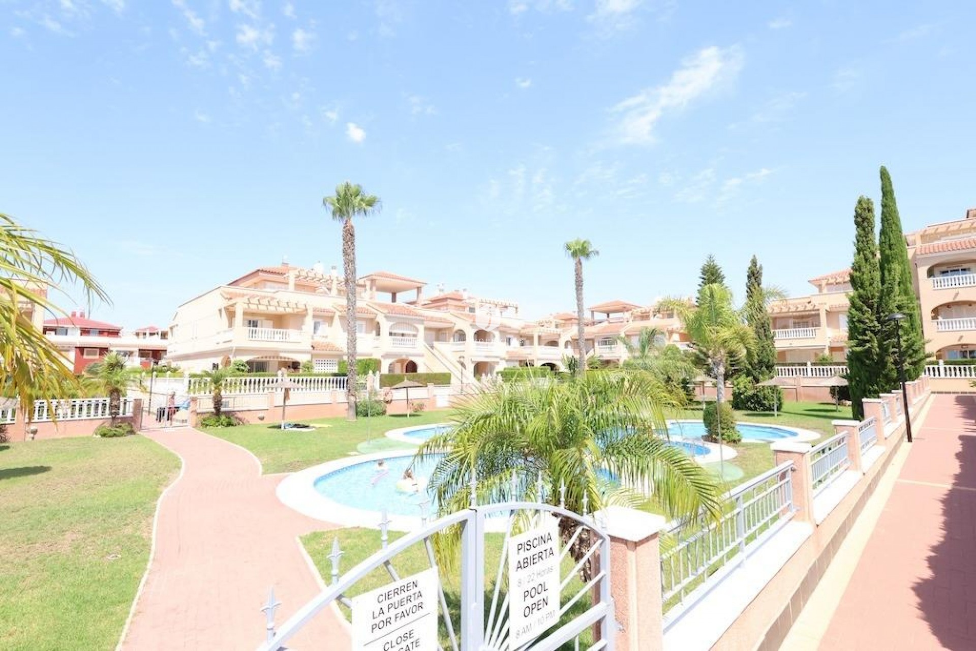 Aus zweiter Hand - Bungalow -
Orihuela Costa - Costa Blanca