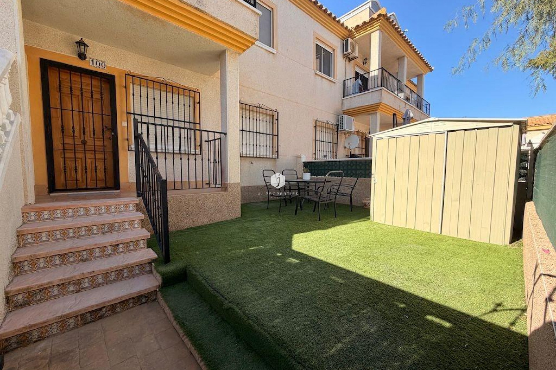 Aus zweiter Hand - Bungalow -
Orihuela Costa - Costa Blanca