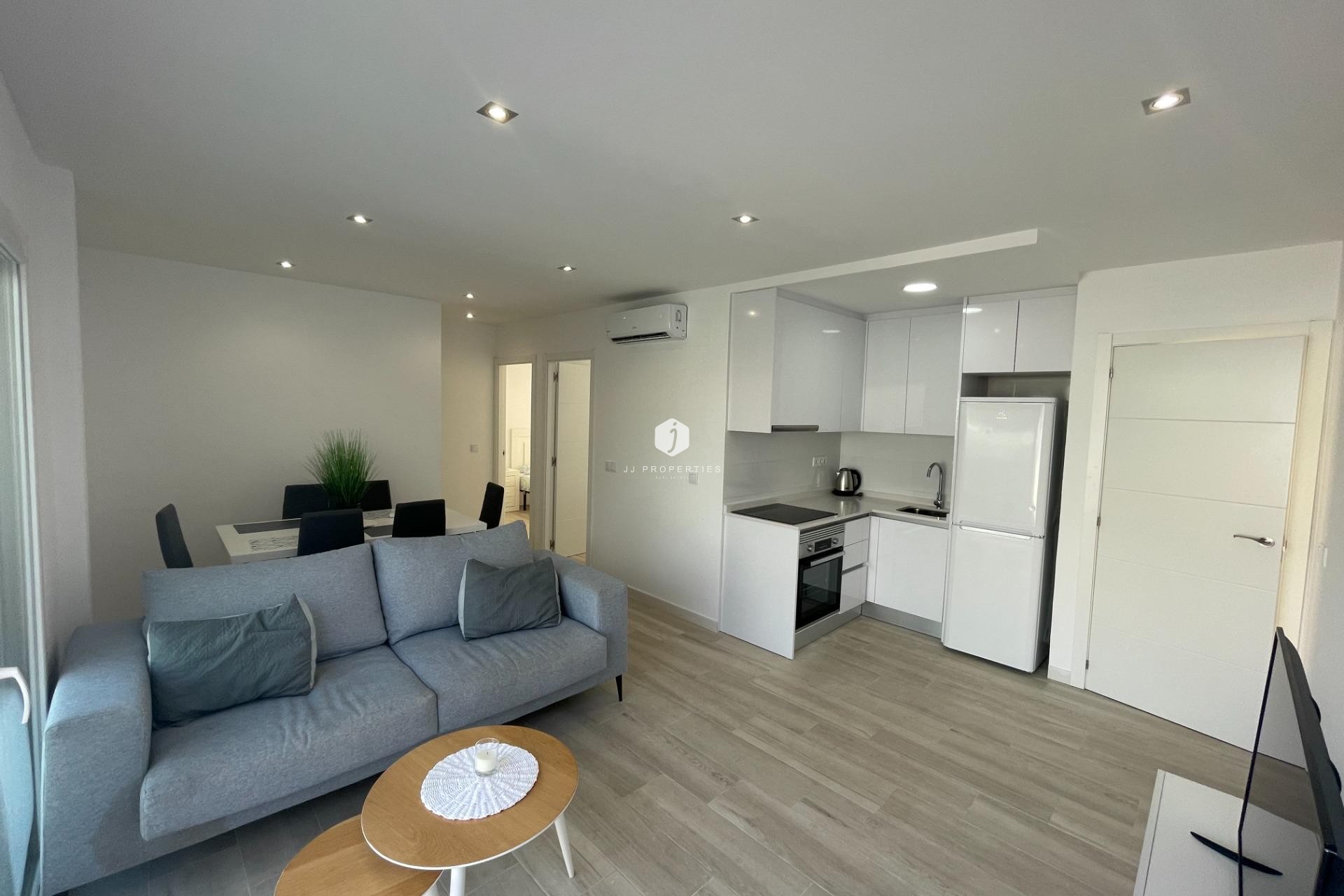 Aus zweiter Hand - Bungalow -
Orihuela Costa - La Regia