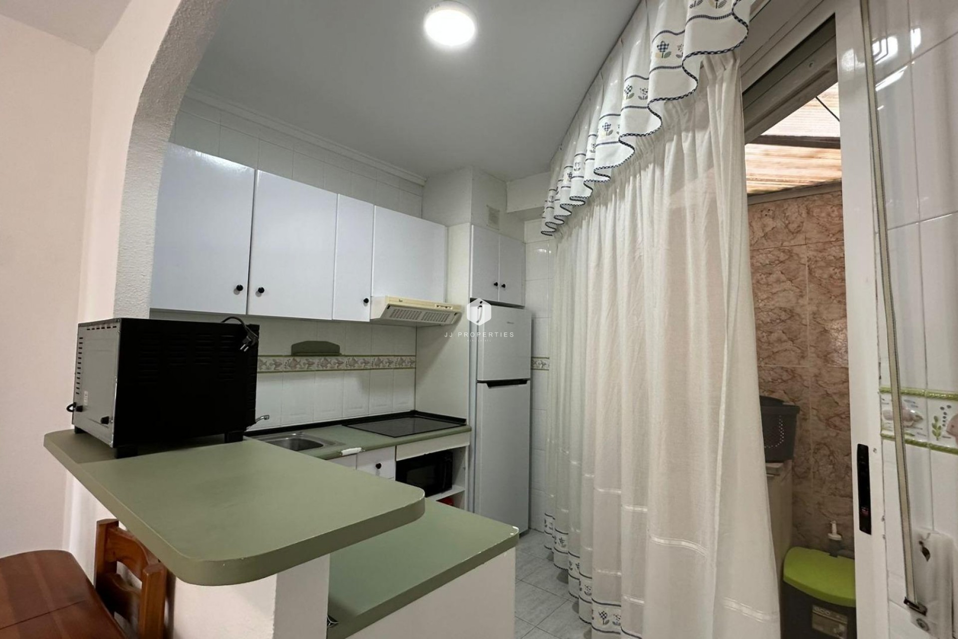 Aus zweiter Hand - Bungalow -
Orihuela Costa - Los Almendros-la Florida