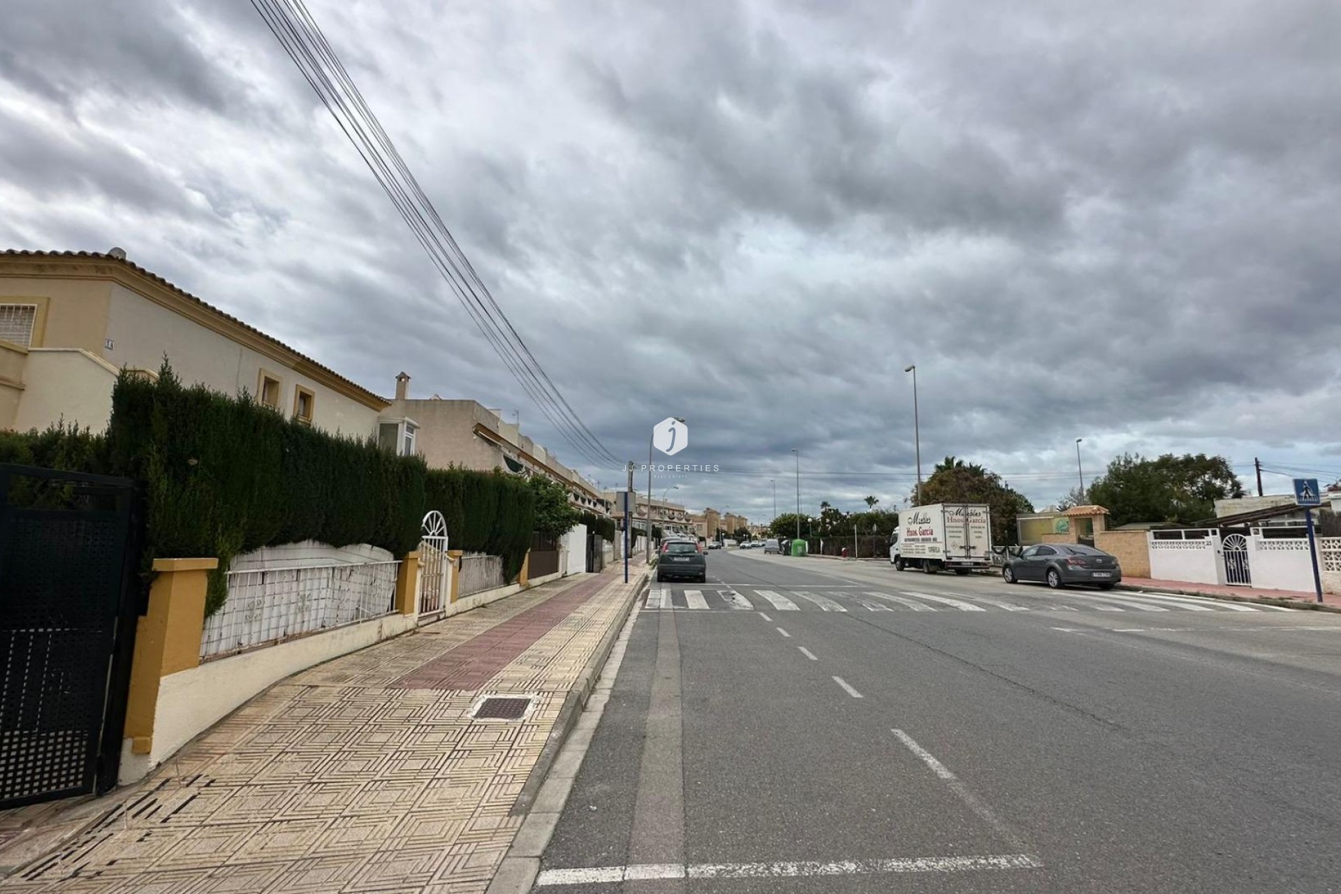 Aus zweiter Hand - Bungalow -
Orihuela Costa - Los Almendros-la Florida