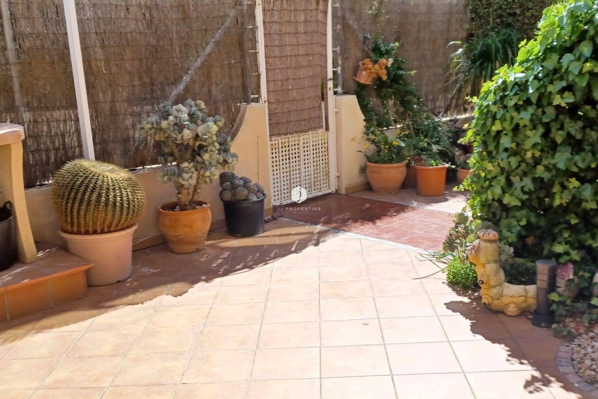 Aus zweiter Hand - Bungalow -
Orihuela Costa - Los Almendros-la Florida