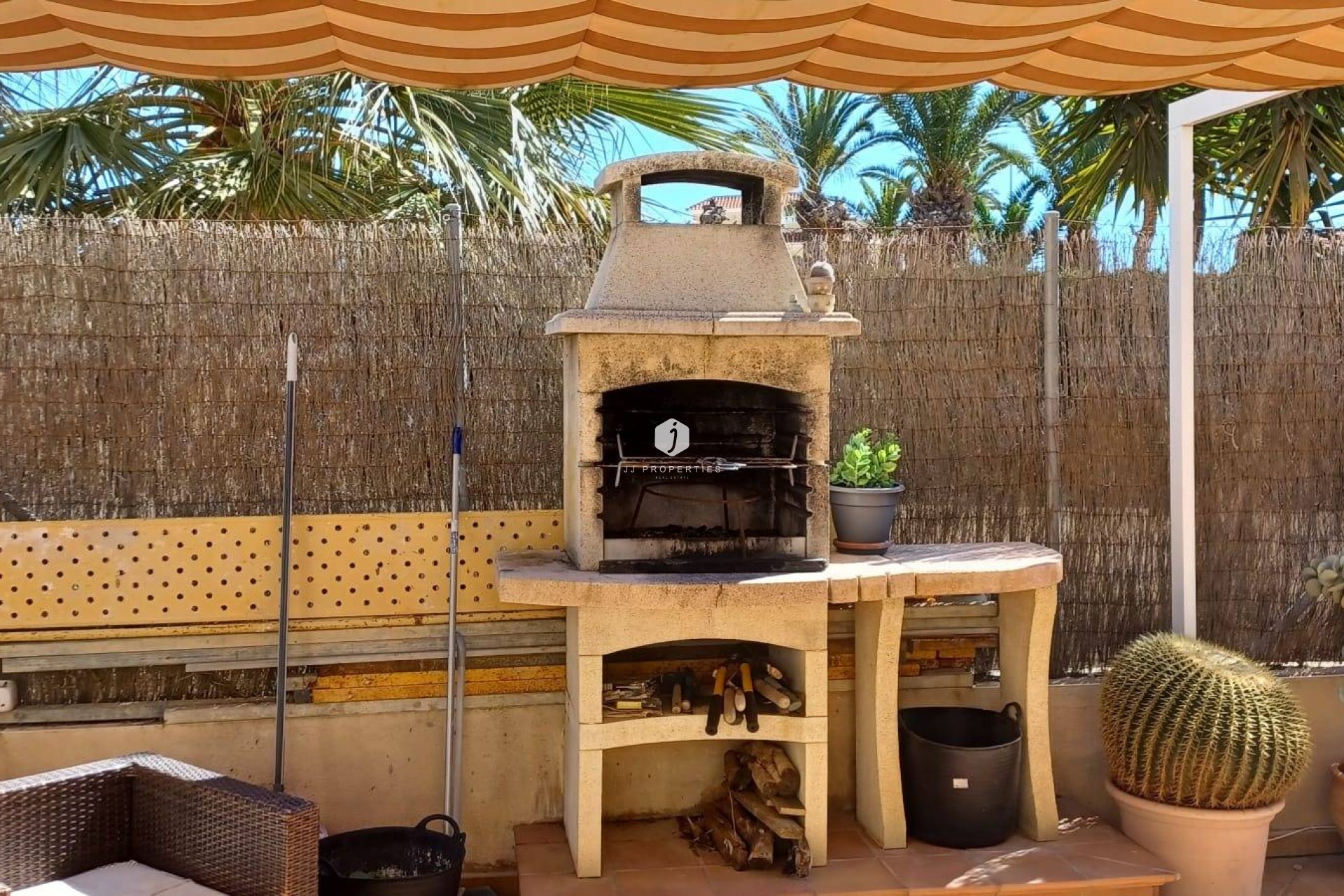 Aus zweiter Hand - Bungalow -
Orihuela Costa - Los Almendros-la Florida