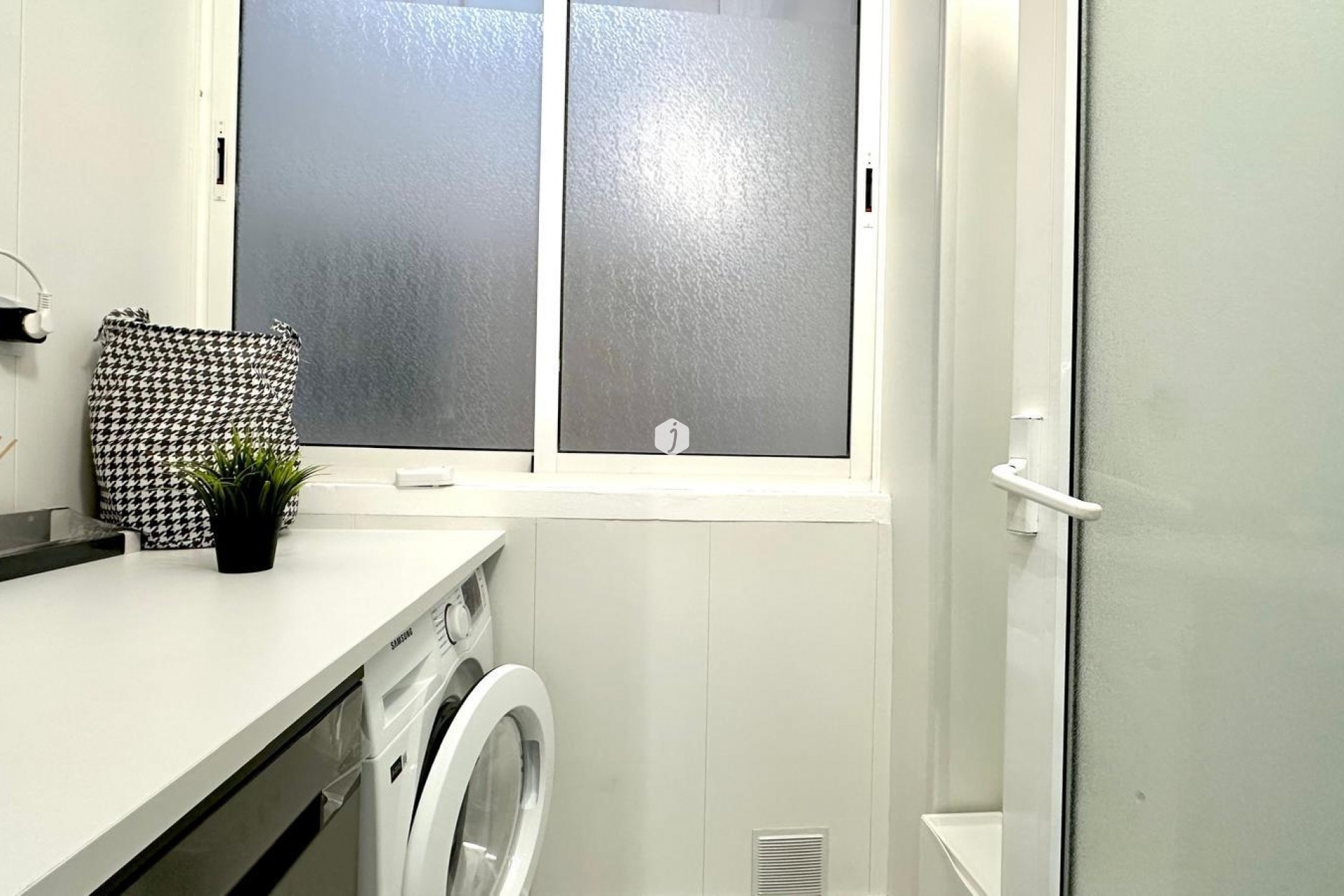 Aus zweiter Hand - Bungalow -
Orihuela Costa - Playa Flamenca Norte