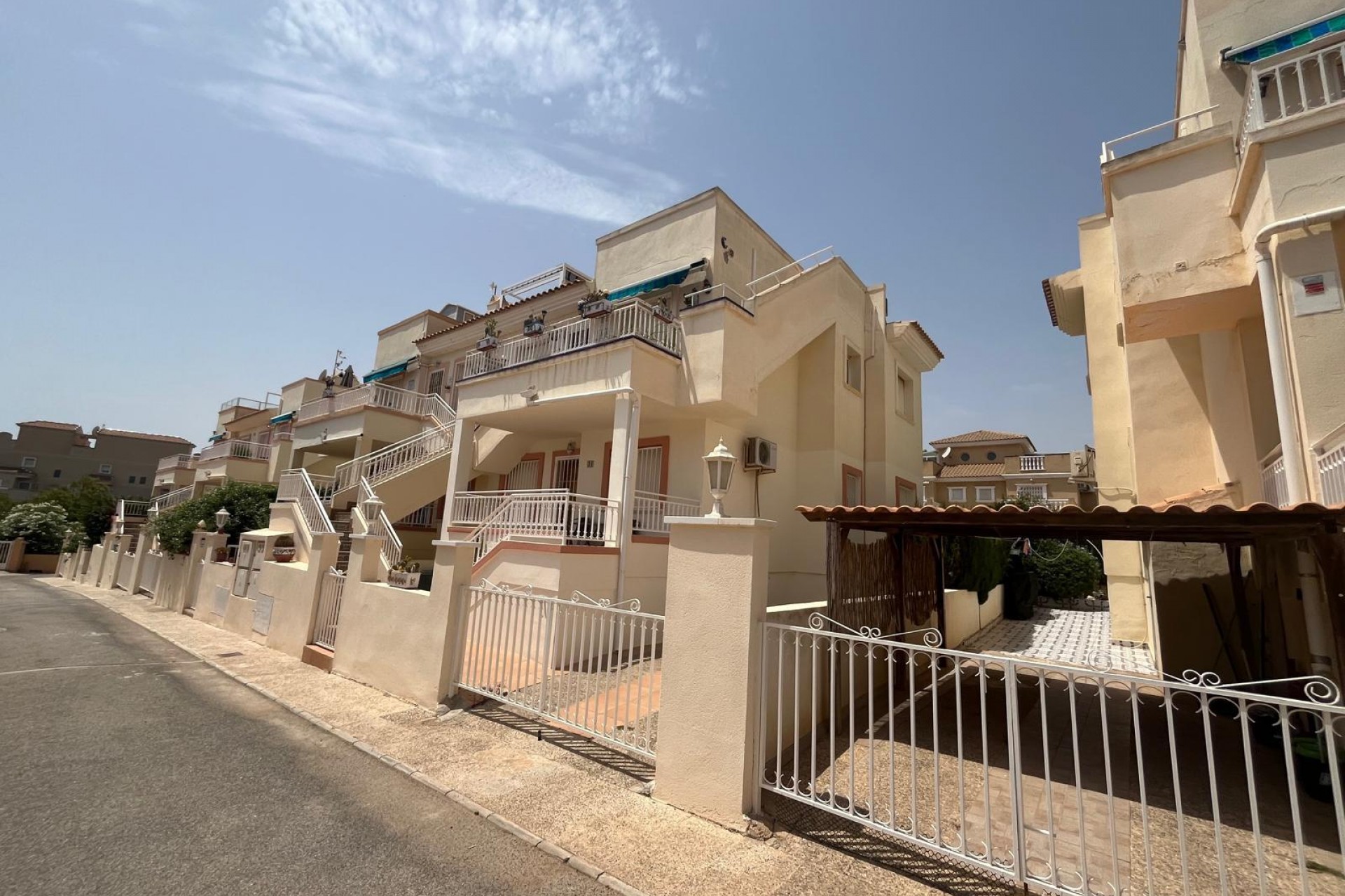 Aus zweiter Hand - Bungalow -
Orihuela Costa - Punta Prima