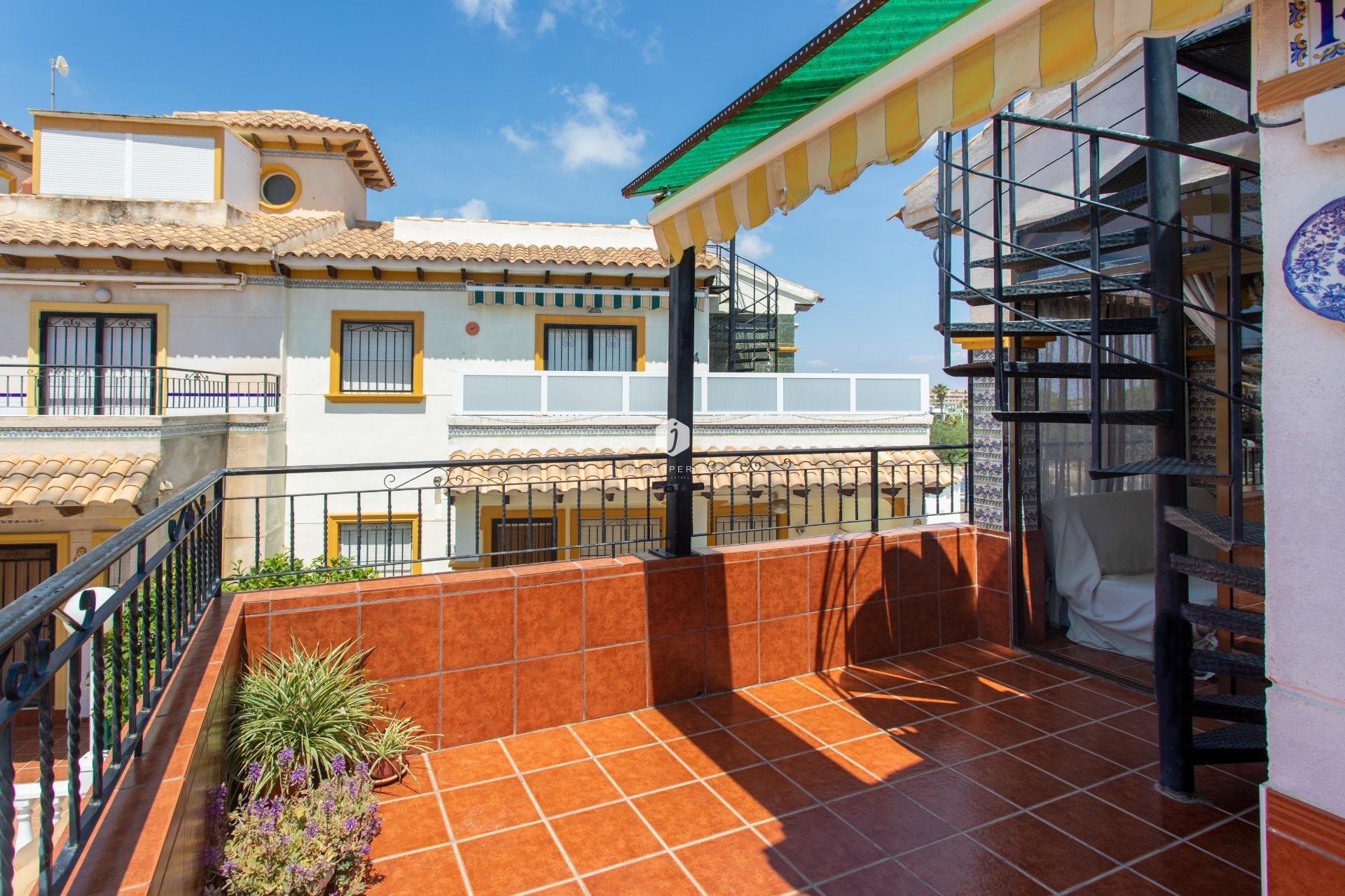 Aus zweiter Hand - Bungalow -
Orihuela Costa - Punta Prima