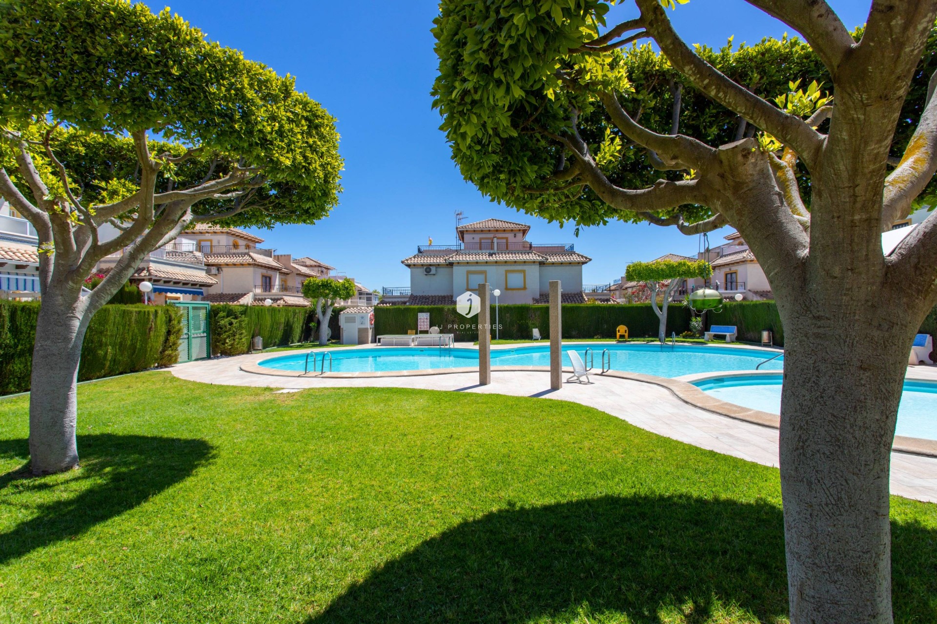 Aus zweiter Hand - Bungalow -
Orihuela Costa - Rocio Del Mar