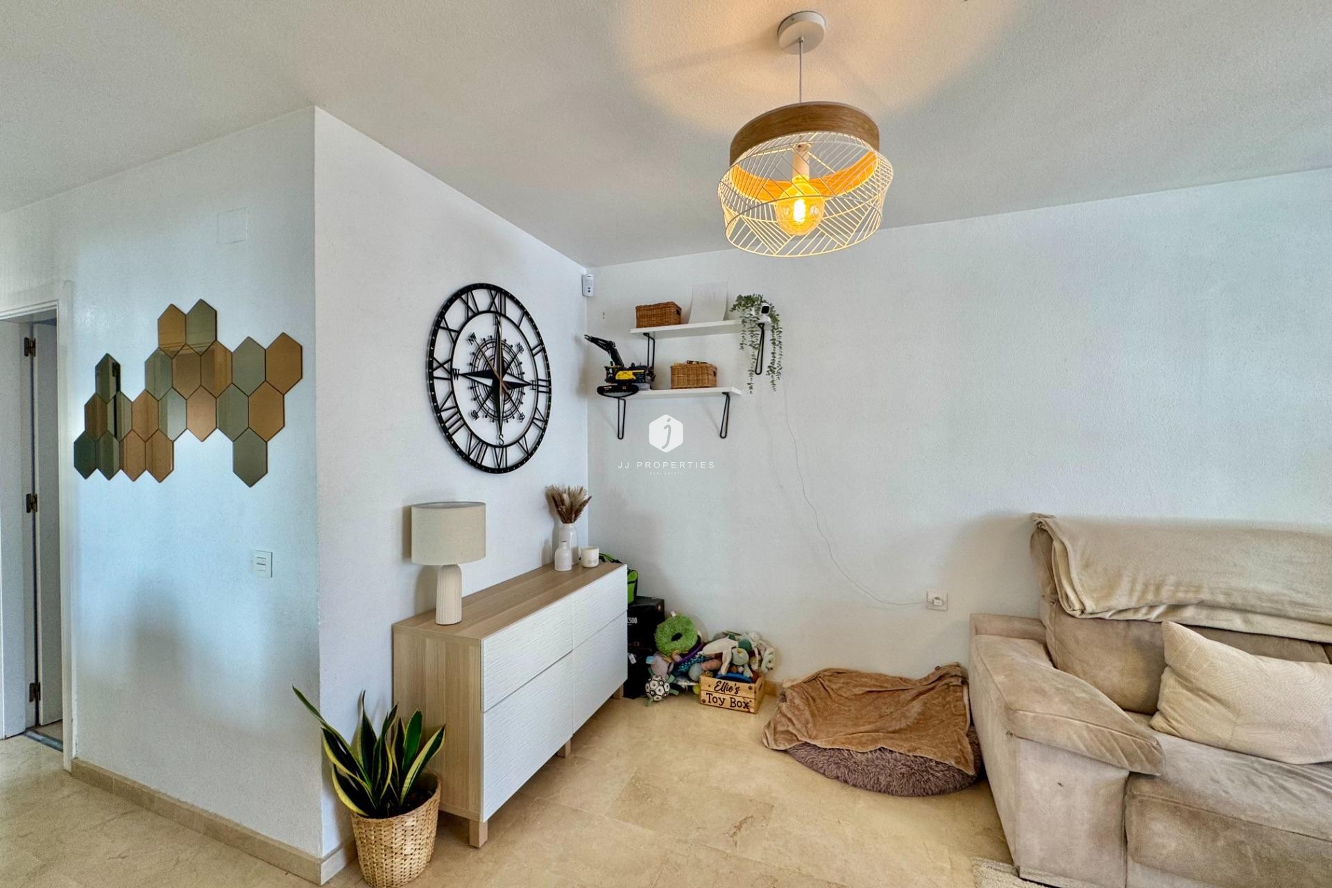 Aus zweiter Hand - Bungalow -
Orihuela Costa - Villamartín-las Filipinas