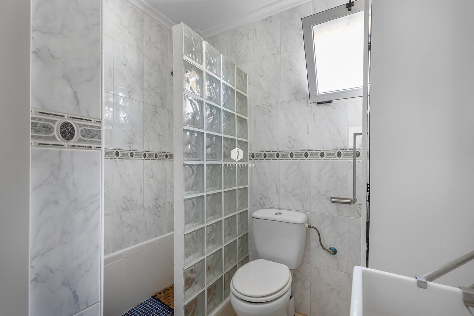 Aus zweiter Hand - Bungalow -
Orihuela Costa