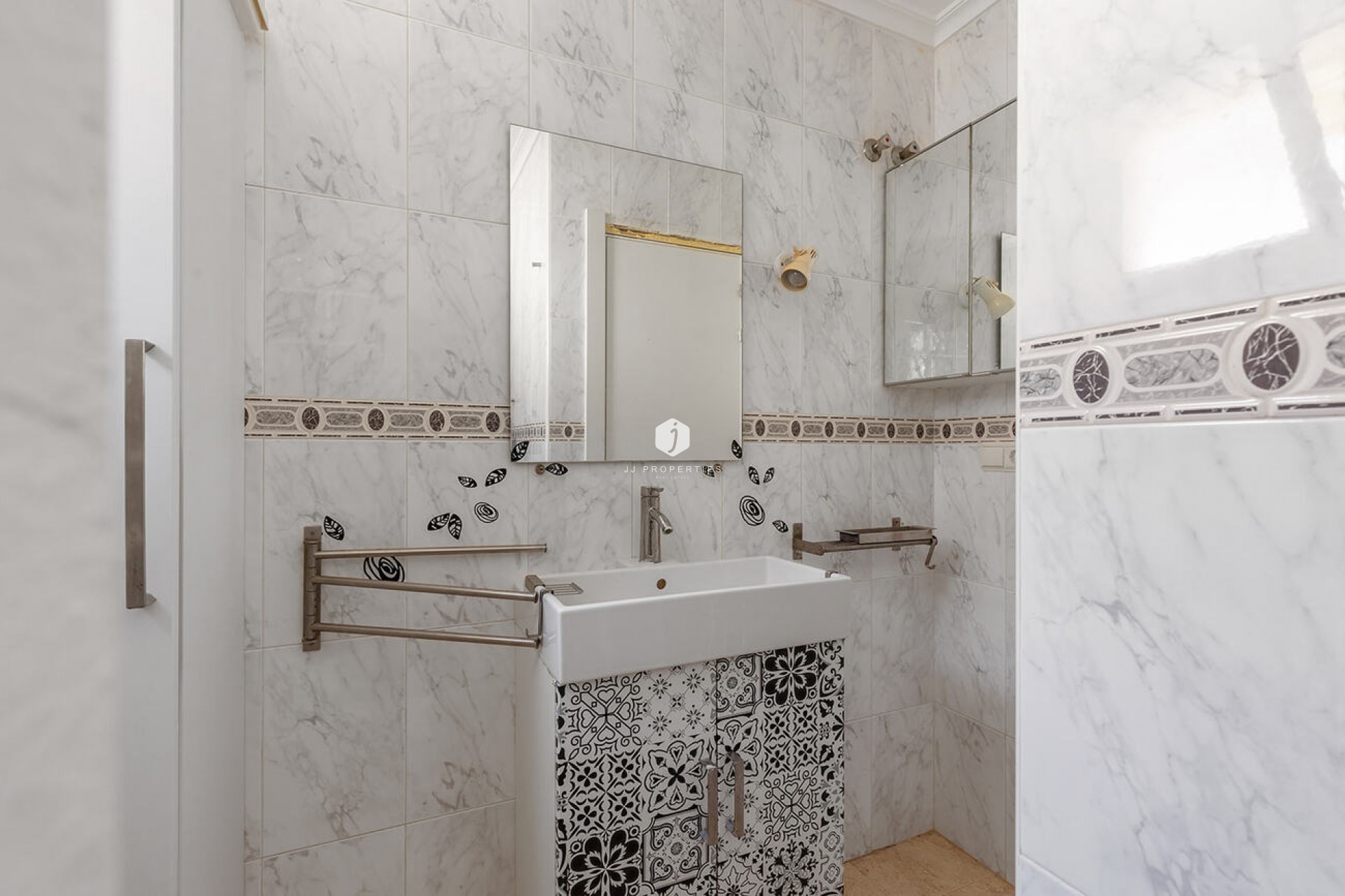 Aus zweiter Hand - Bungalow -
Orihuela Costa