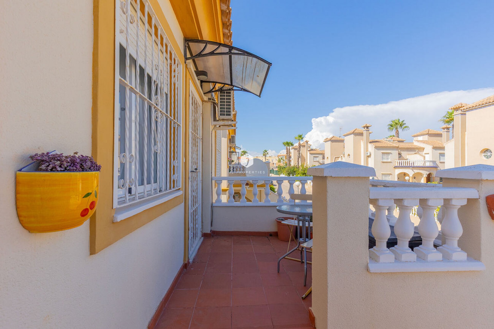 Aus zweiter Hand - Bungalow -
Orihuela Costa