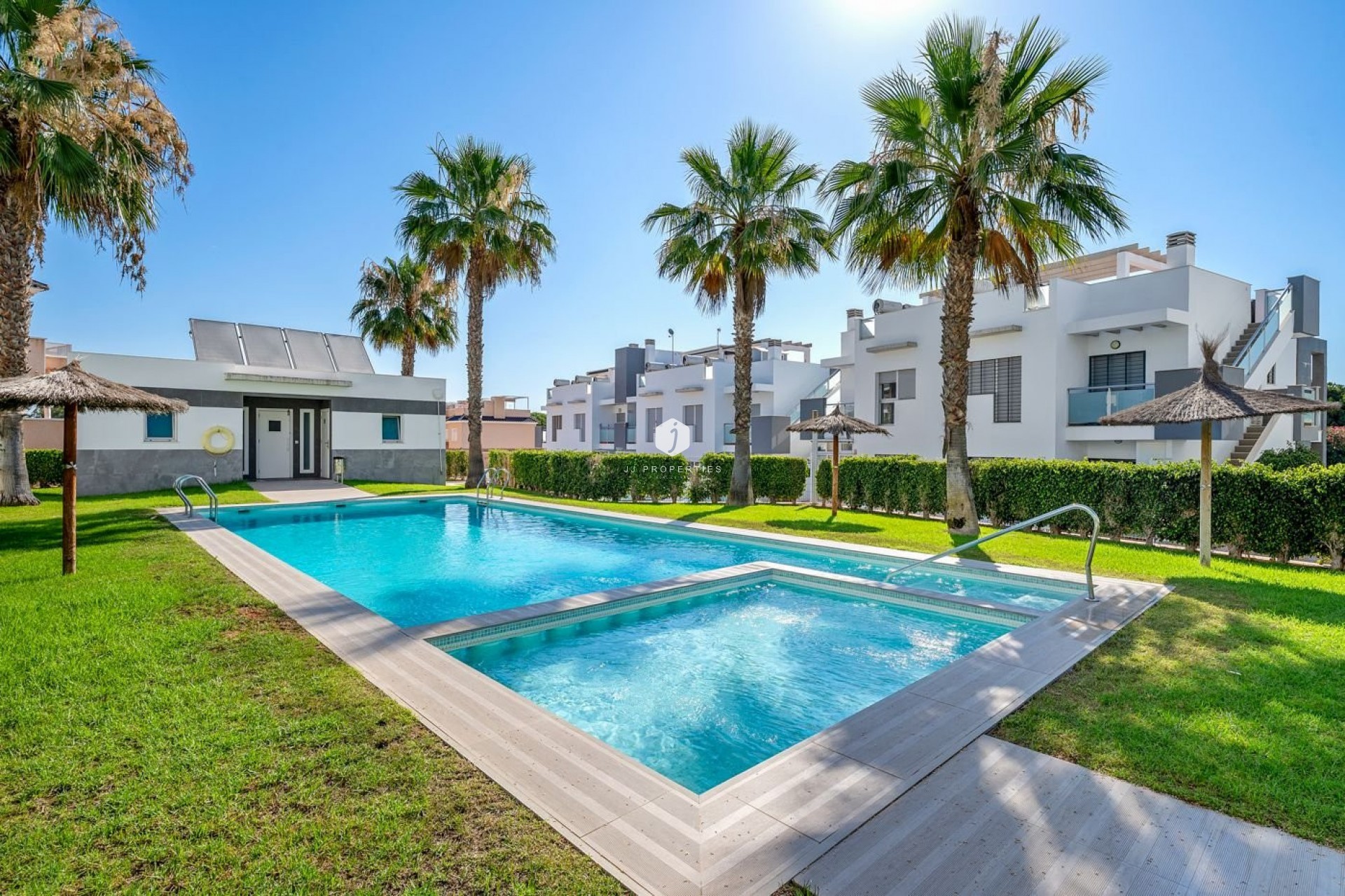 Aus zweiter Hand - Bungalow -
Punta Prima - Costa Blanca