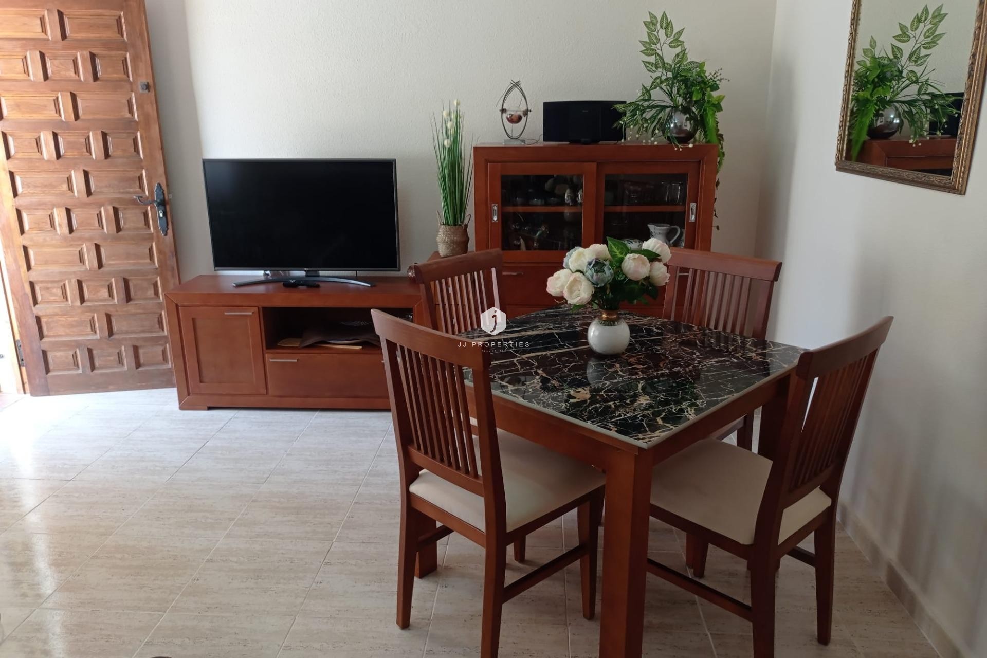 Aus zweiter Hand - Bungalow -
San Miguel de Salinas - Costa Blanca Sur