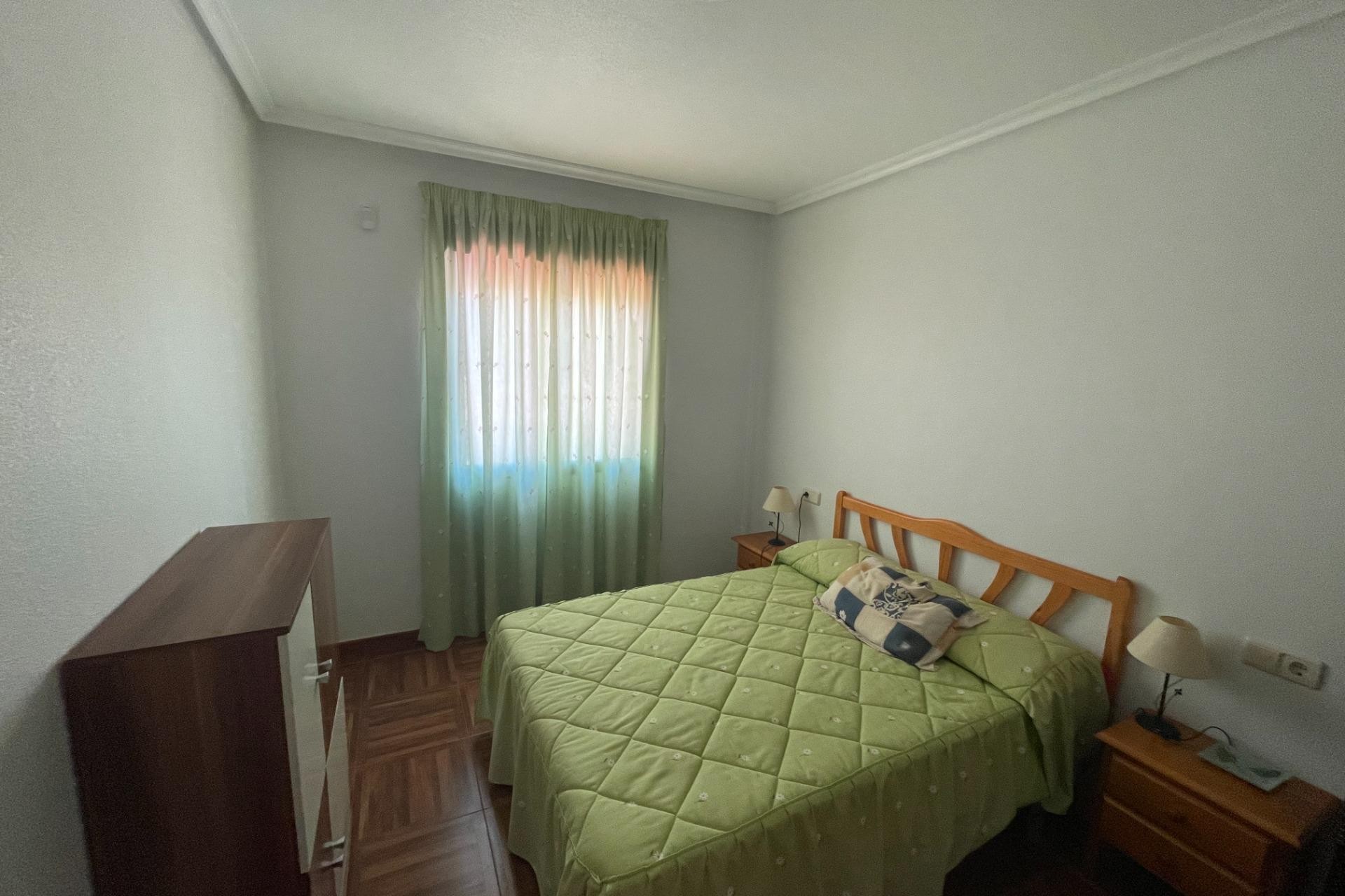 Aus zweiter Hand - Bungalow -
Torrevieja - Aguas Nuevas 1