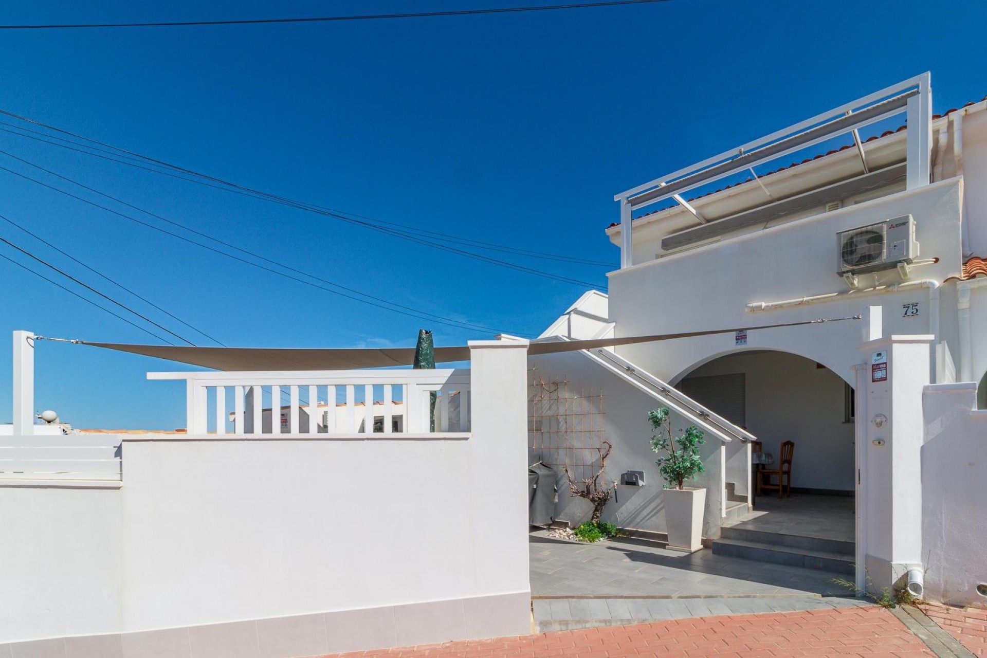 Aus zweiter Hand - Bungalow -
Torrevieja - Aguas Nuevas 1