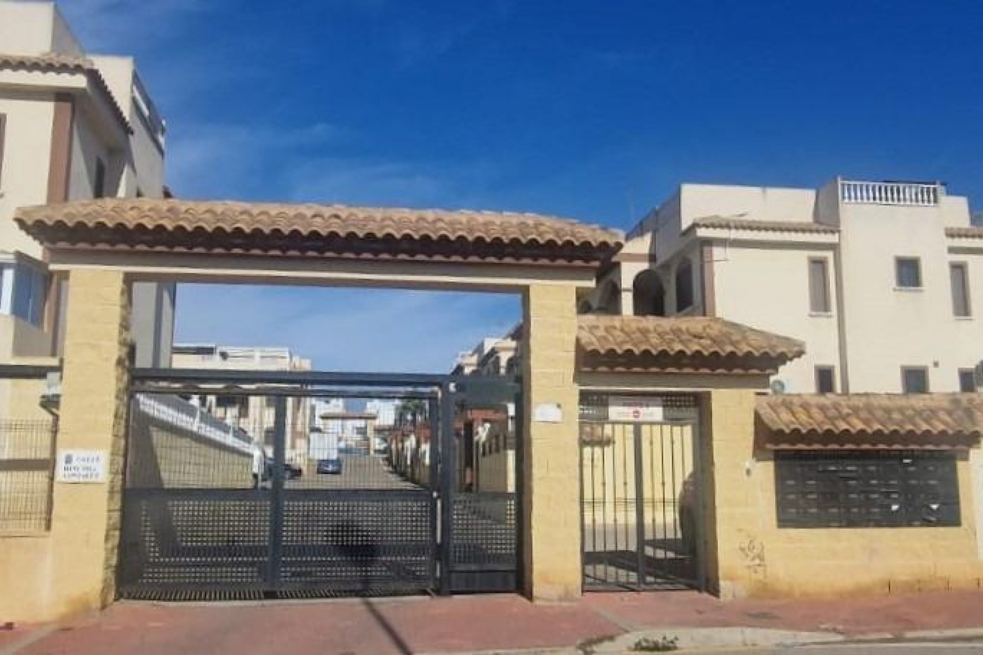 Aus zweiter Hand - Bungalow -
Torrevieja - Aguas Nuevas 1