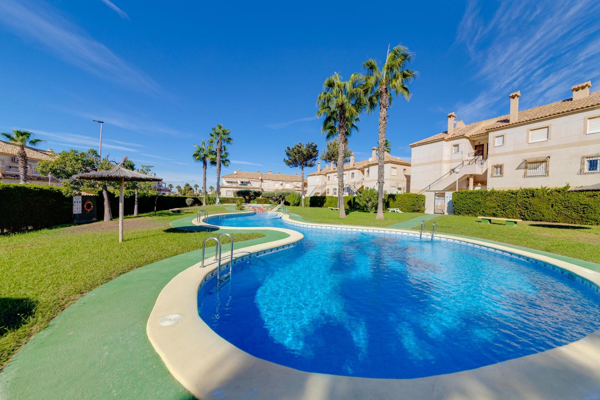 Aus zweiter Hand - Bungalow -
Torrevieja - Aguas Nuevas 2