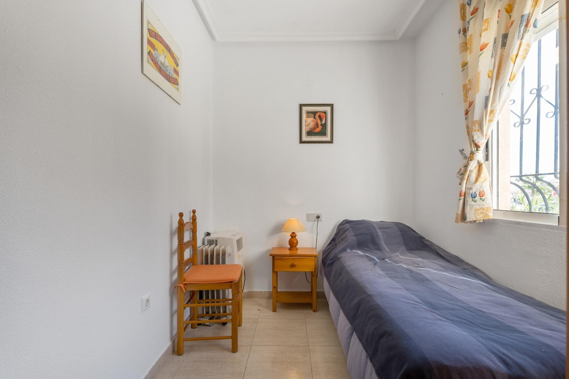 Aus zweiter Hand - Bungalow -
Torrevieja - aguas nuevas