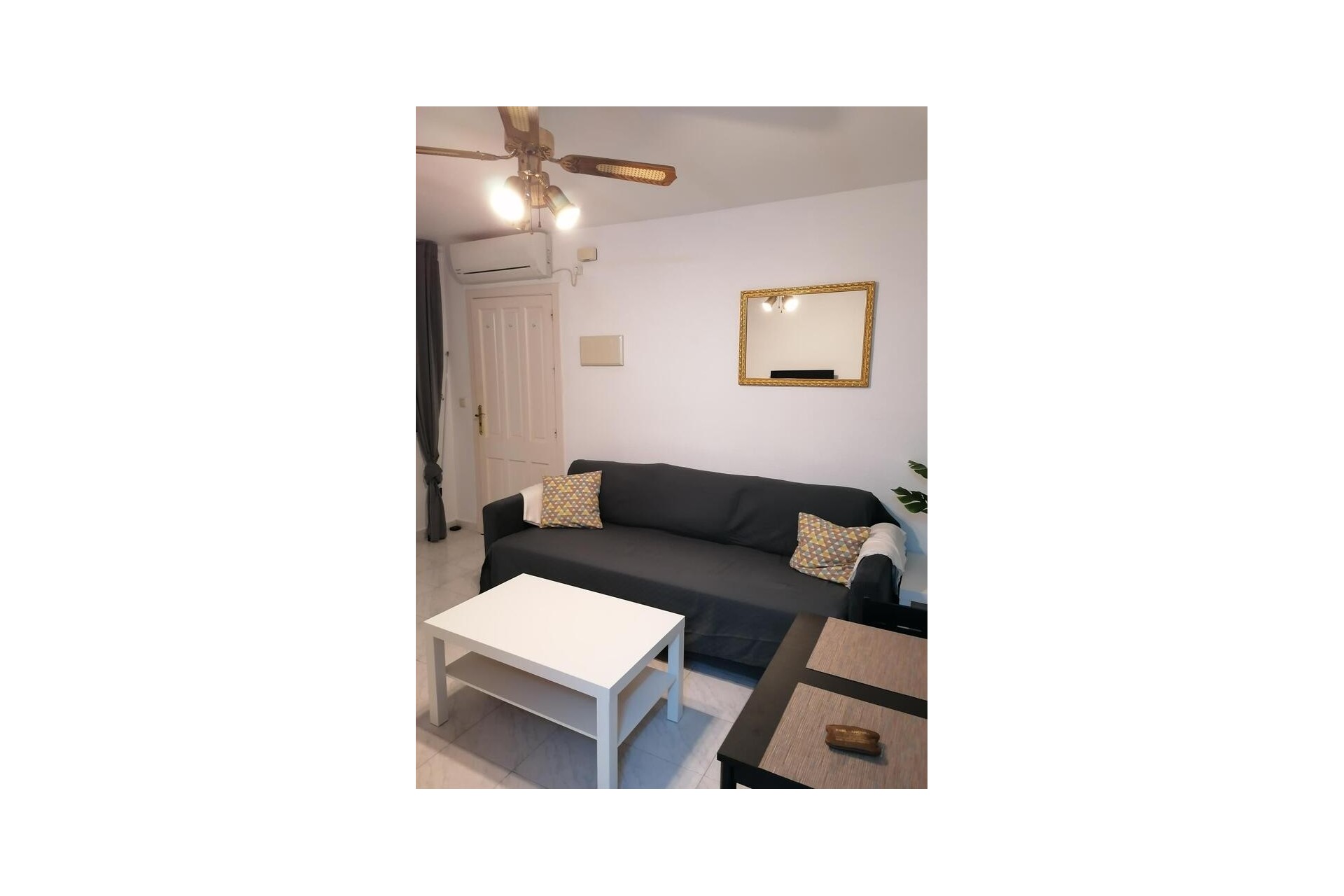 Aus zweiter Hand - Bungalow -
Torrevieja - aguas nuevas