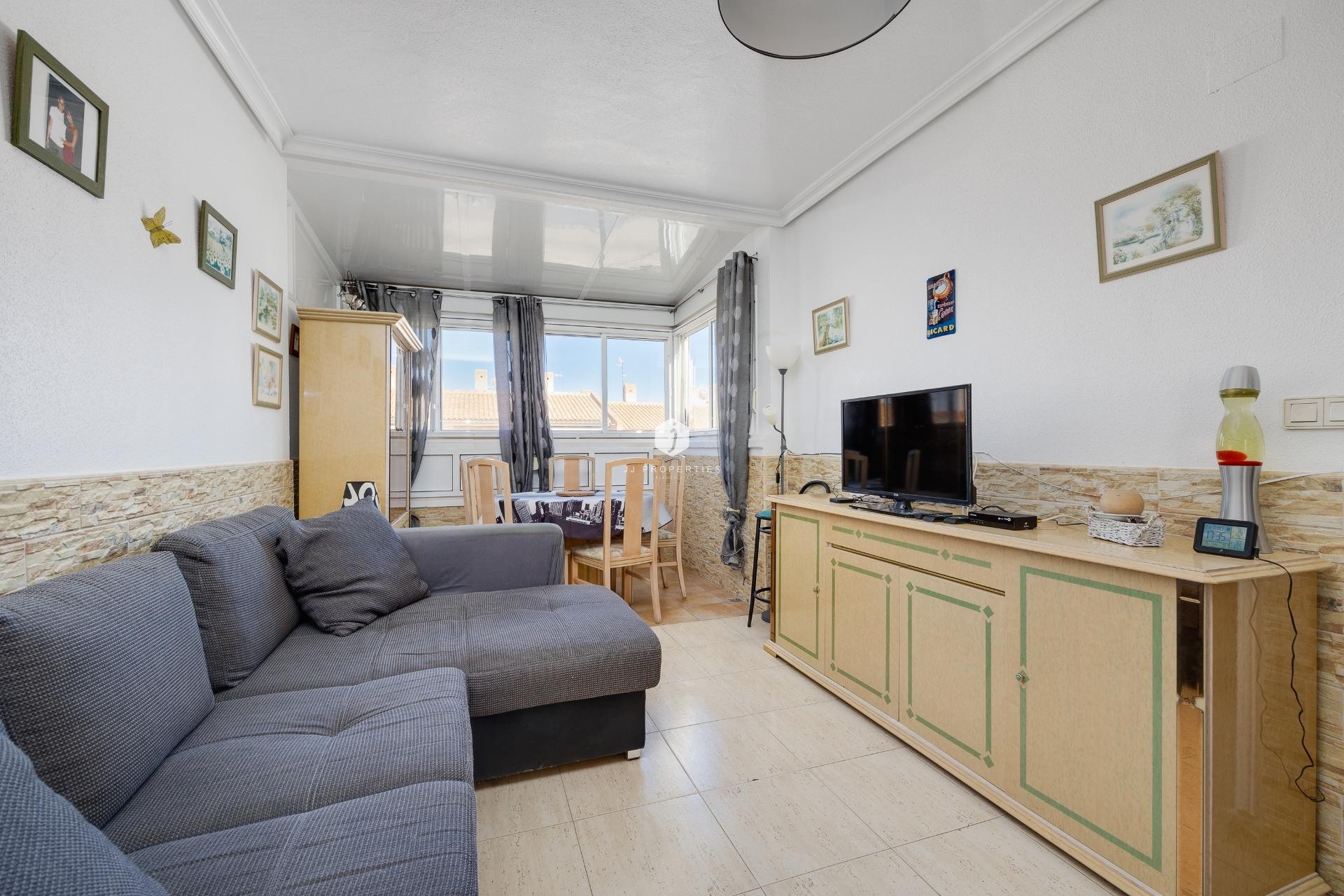 Aus zweiter Hand - Bungalow -
Torrevieja - aguas nuevas