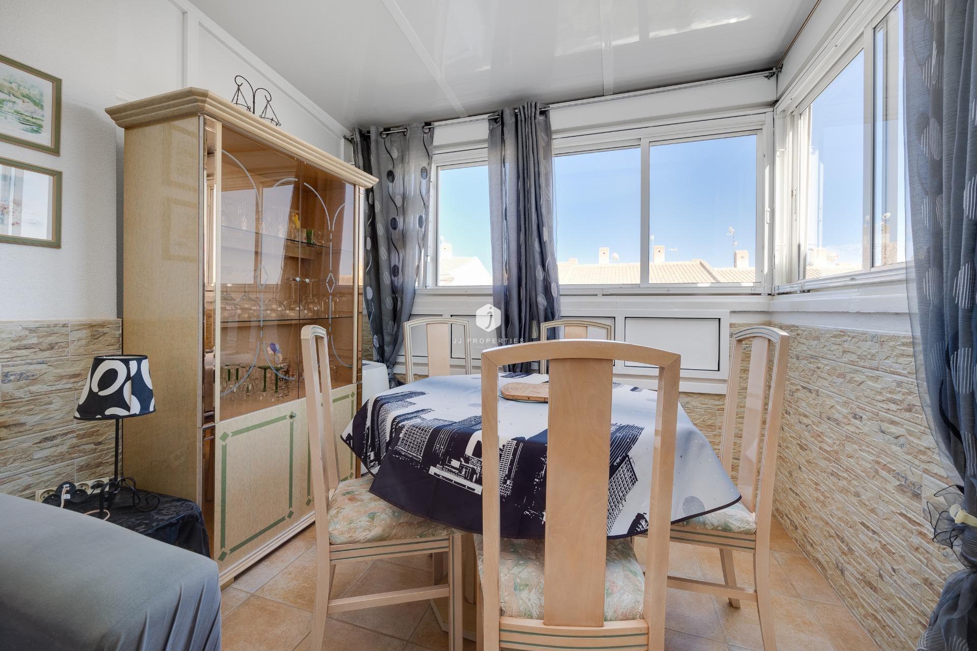 Aus zweiter Hand - Bungalow -
Torrevieja - aguas nuevas