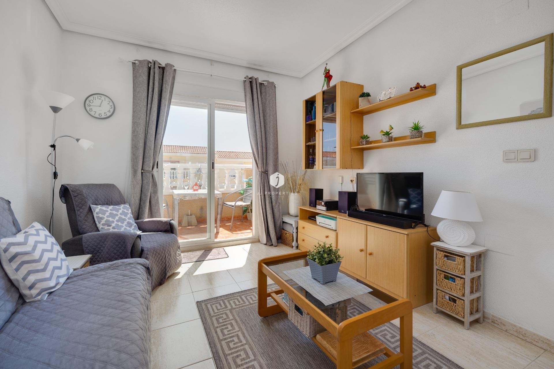 Aus zweiter Hand - Bungalow -
Torrevieja - aguas nuevas