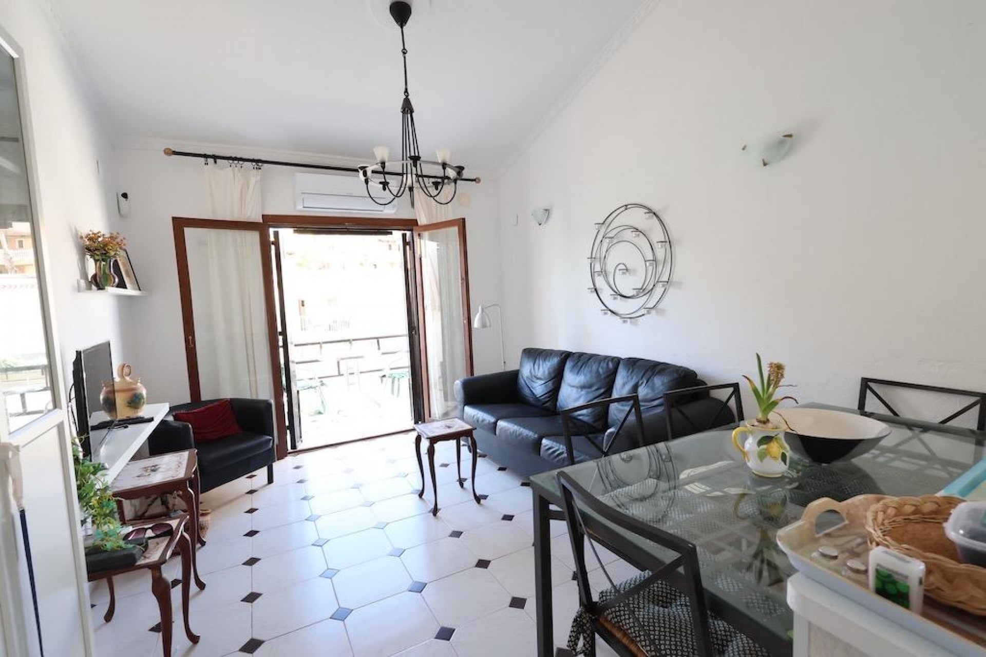 Aus zweiter Hand - Bungalow -
Torrevieja - Costa Blanca