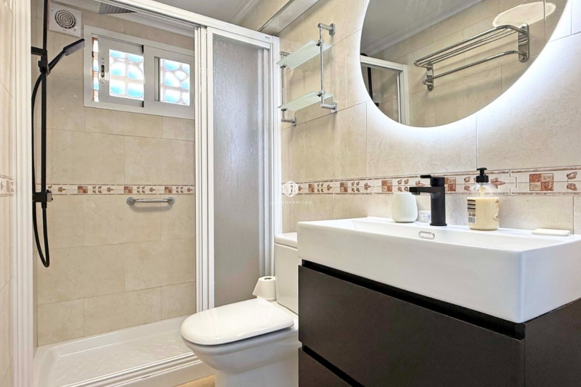 Aus zweiter Hand - Bungalow -
Torrevieja - Costa Blanca