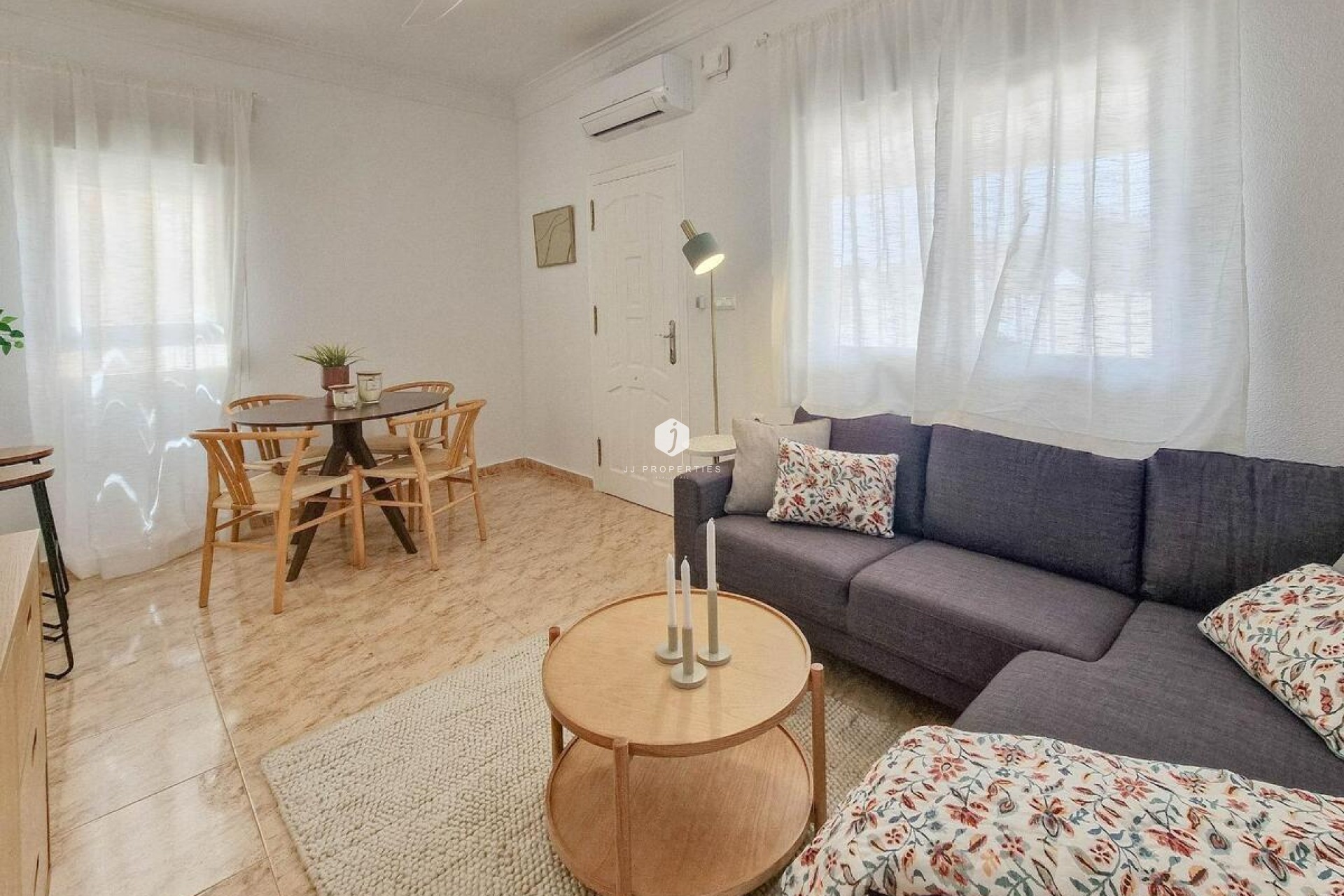 Aus zweiter Hand - Bungalow -
Torrevieja - Costa Blanca