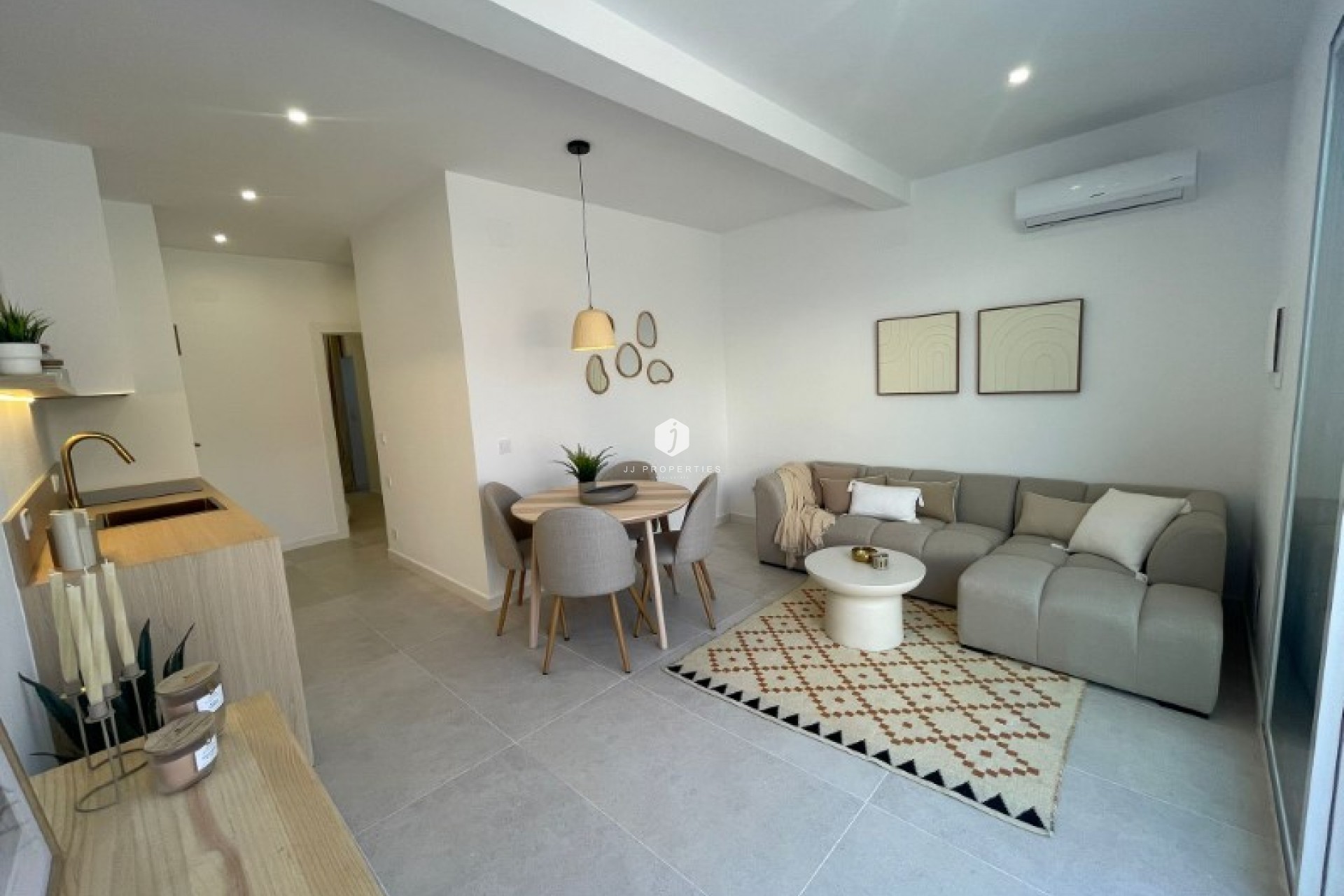 Aus zweiter Hand - Bungalow -
Torrevieja - Costa Blanca