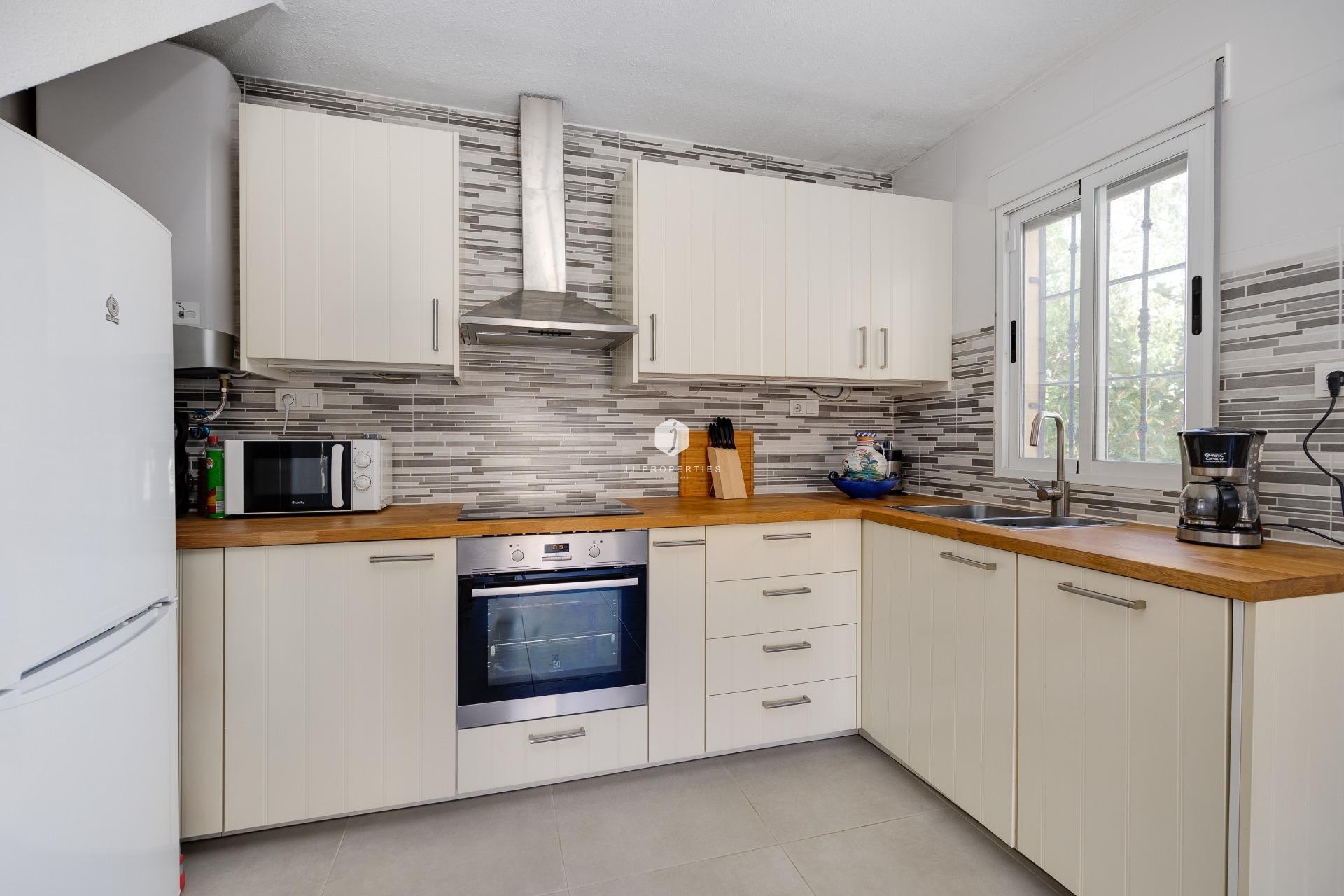 Aus zweiter Hand - Bungalow -
Torrevieja - El chaparral