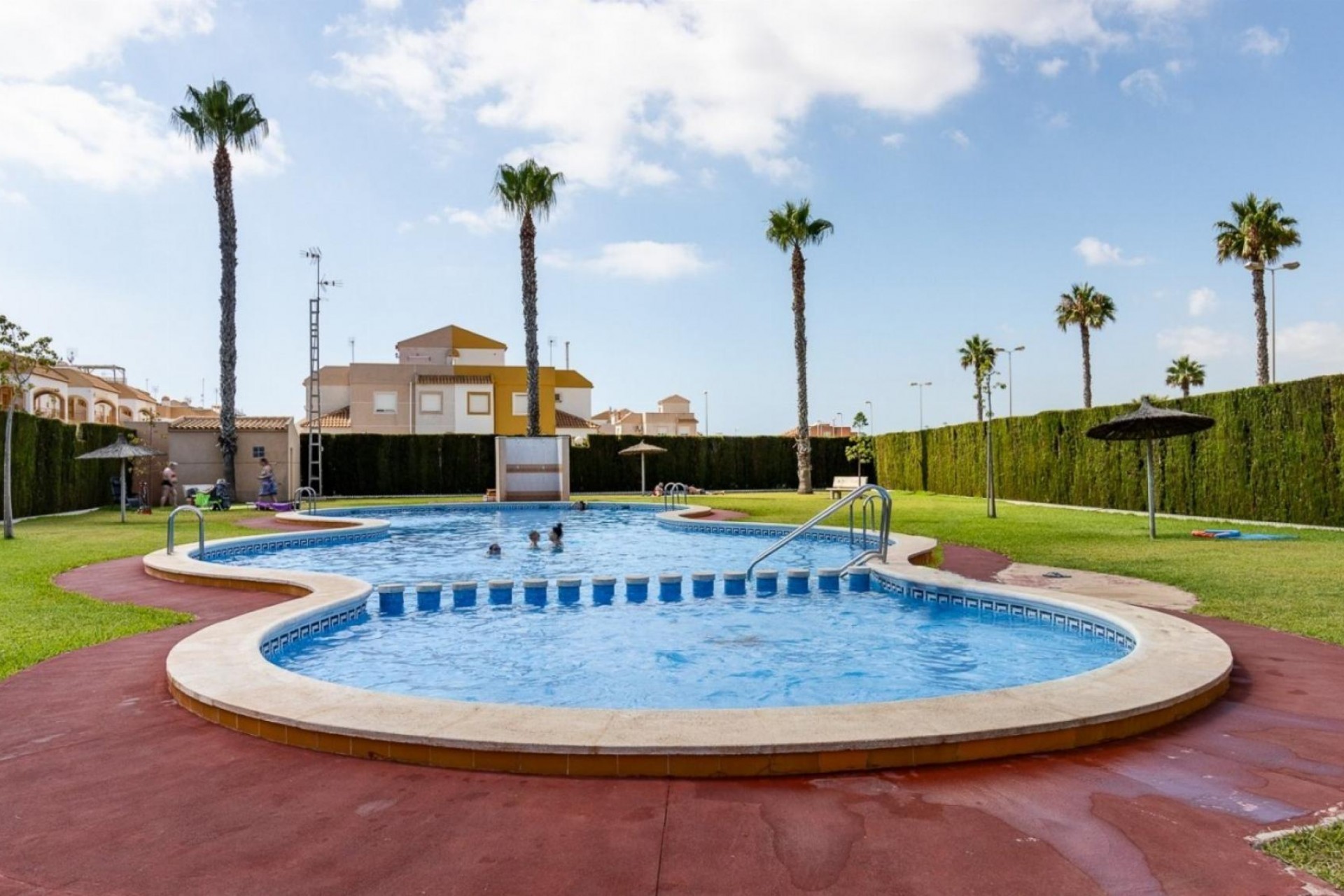 Aus zweiter Hand - Bungalow -
Torrevieja - El Limonar