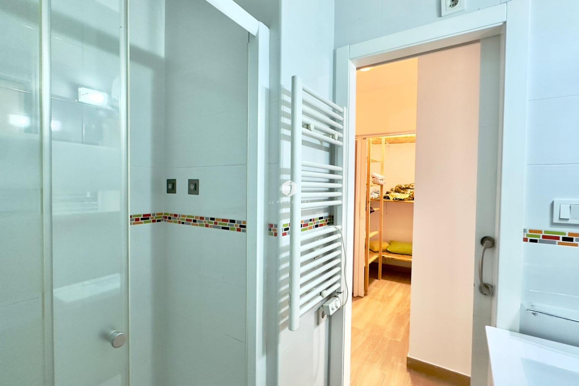 Aus zweiter Hand - Bungalow -
Torrevieja - El Limonar