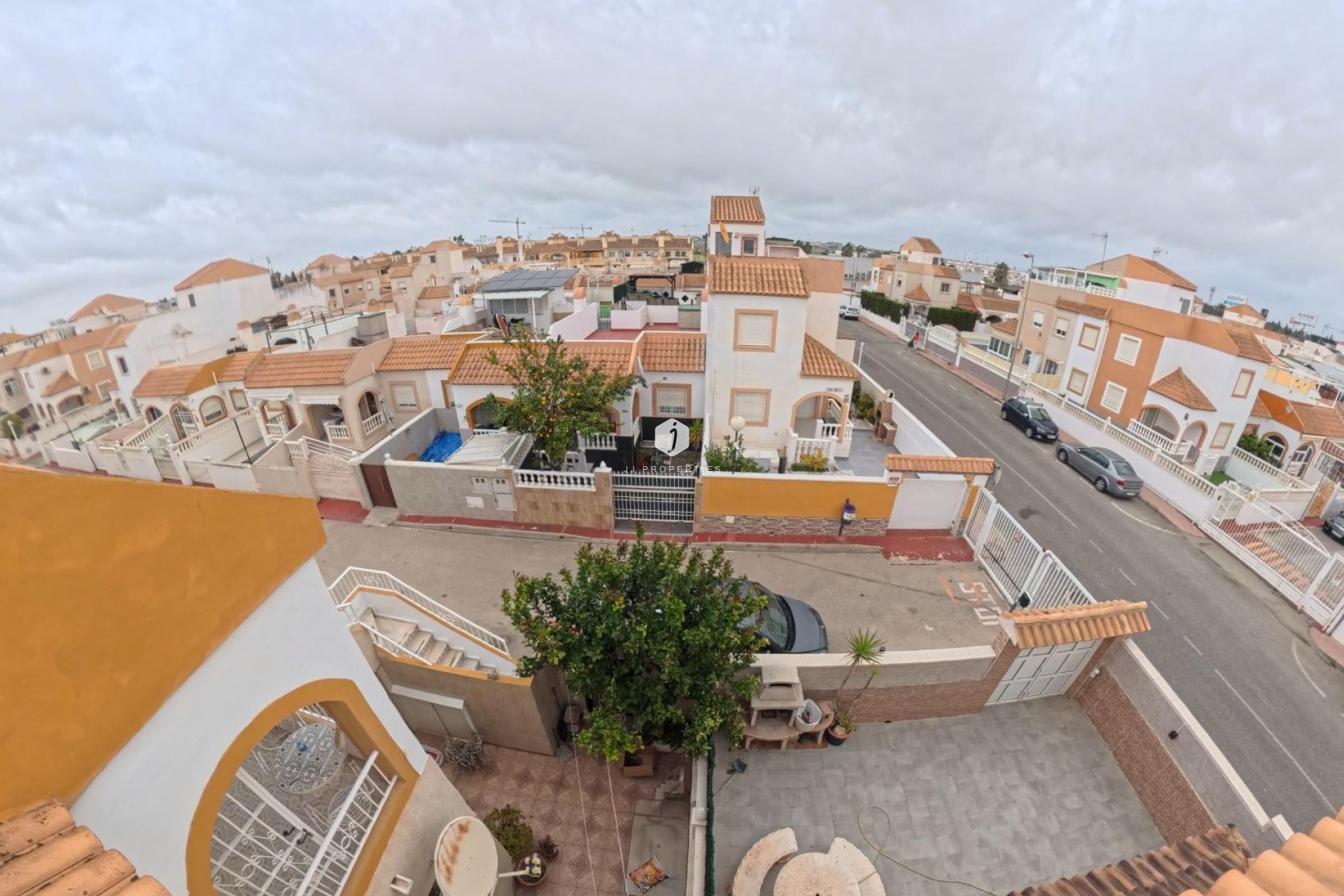 Aus zweiter Hand - Bungalow -
Torrevieja - El Limonar