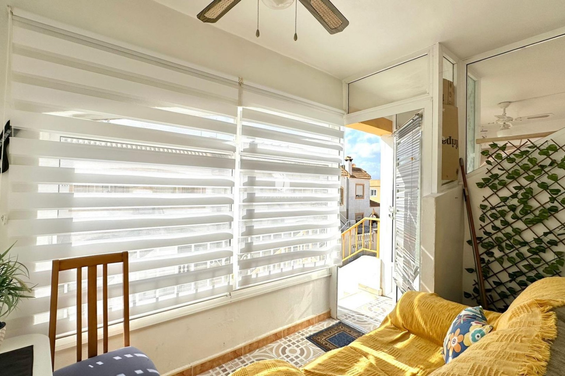 Aus zweiter Hand - Bungalow -
Torrevieja - El Limonar