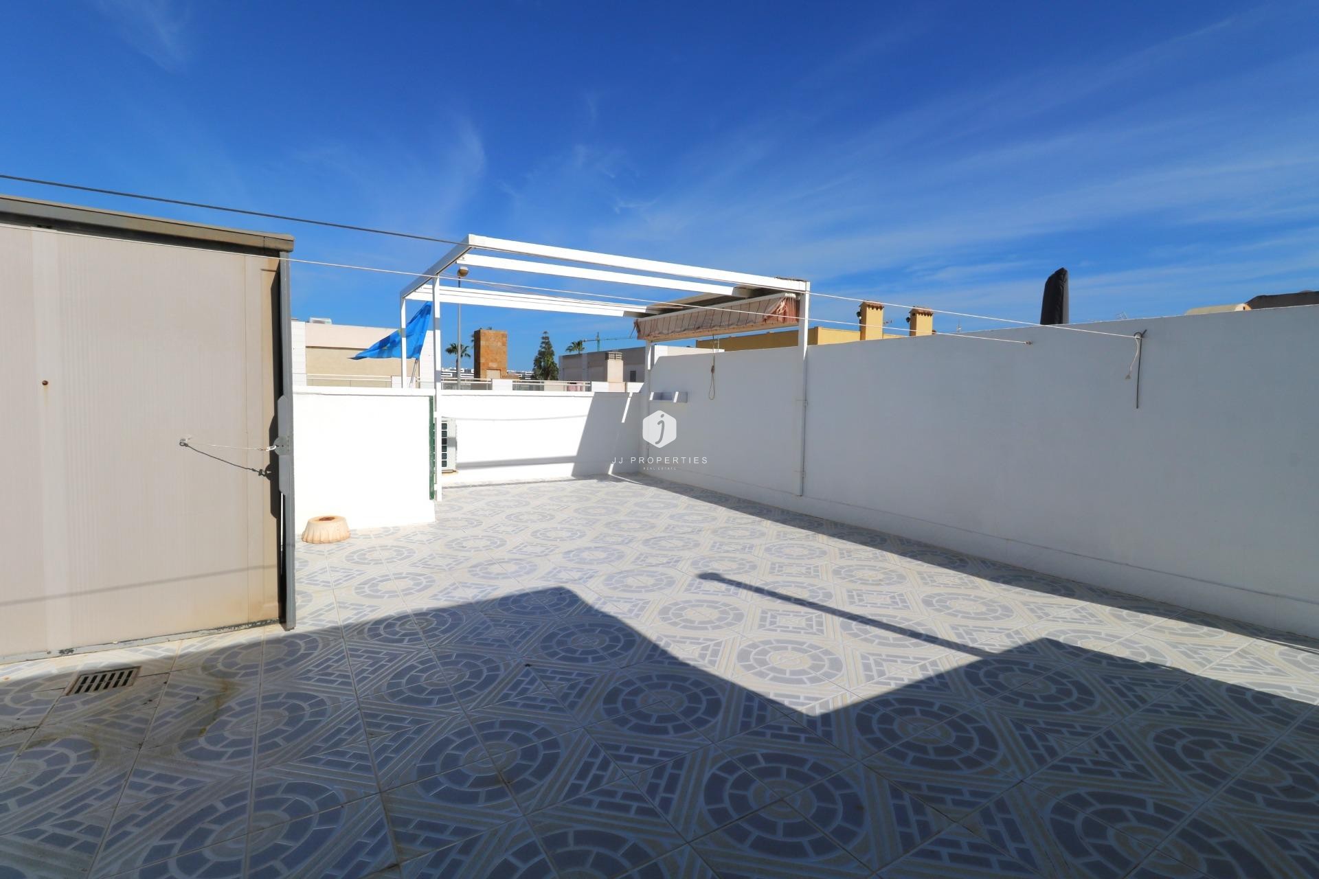 Aus zweiter Hand - Bungalow -
Torrevieja - El Limonar