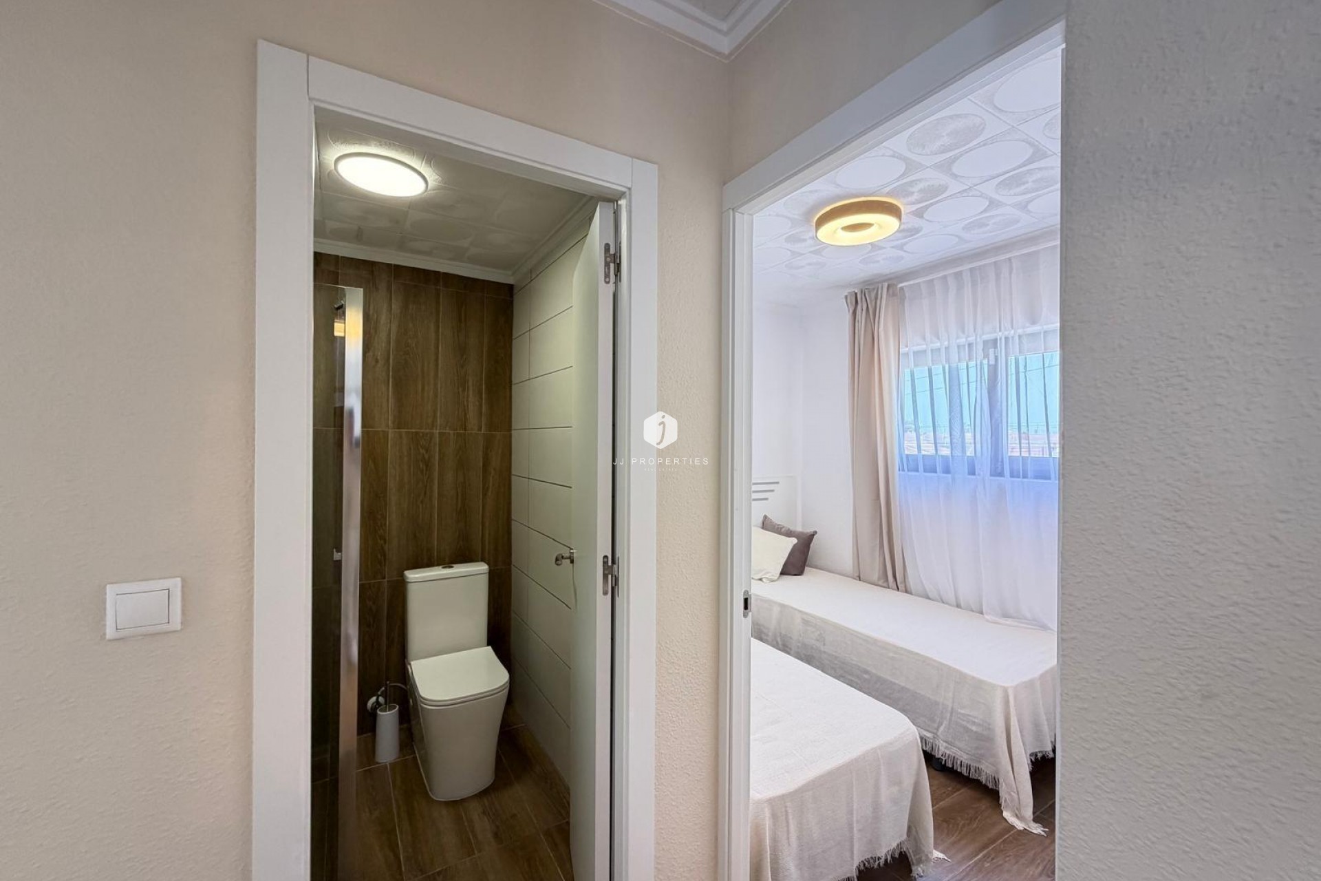 Aus zweiter Hand - Bungalow -
Torrevieja - El Limonar
